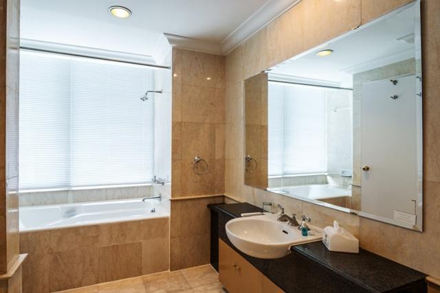Batavia Apartments Serviced Residence Jakarta