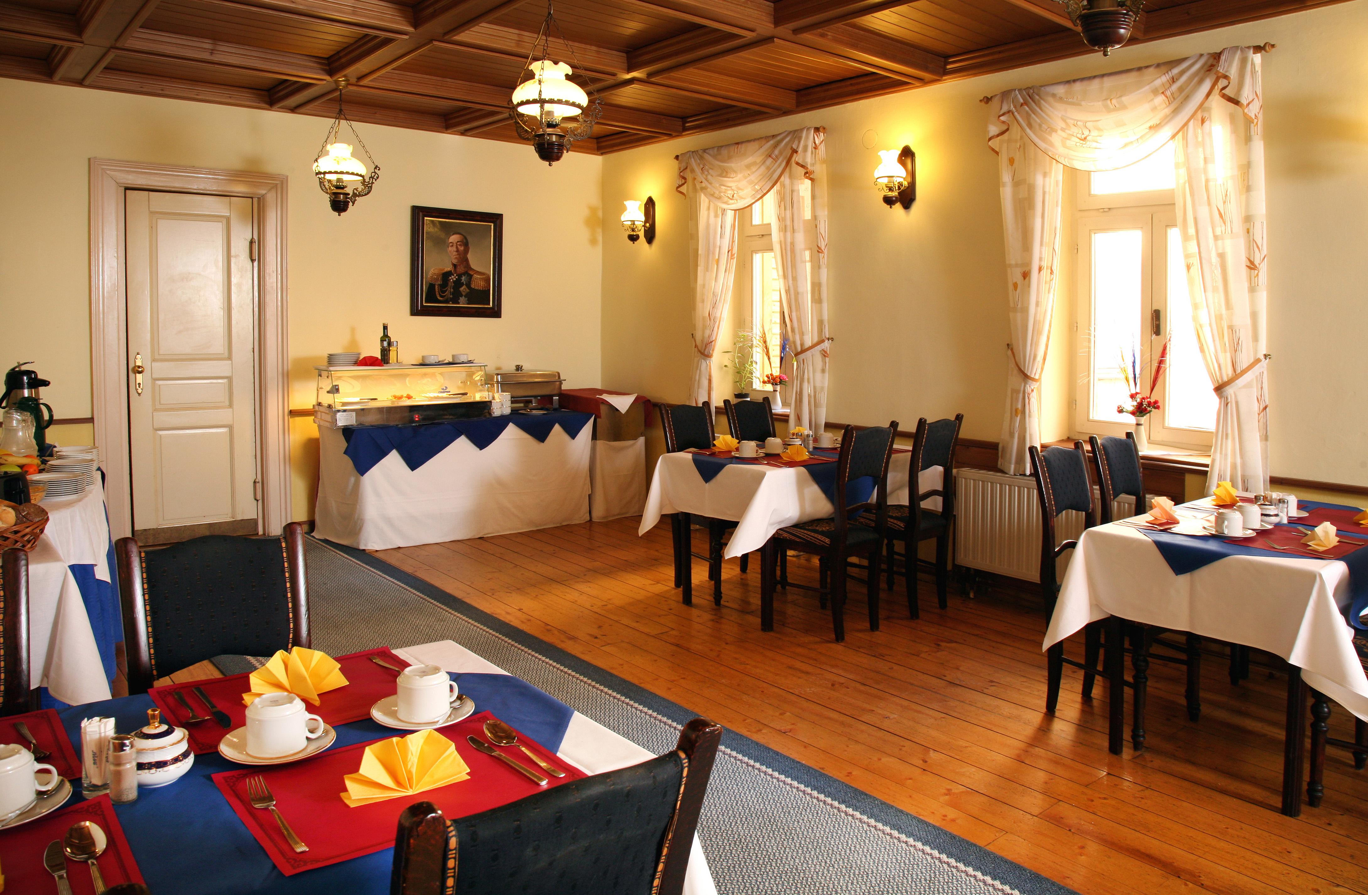 Heluan Hotel