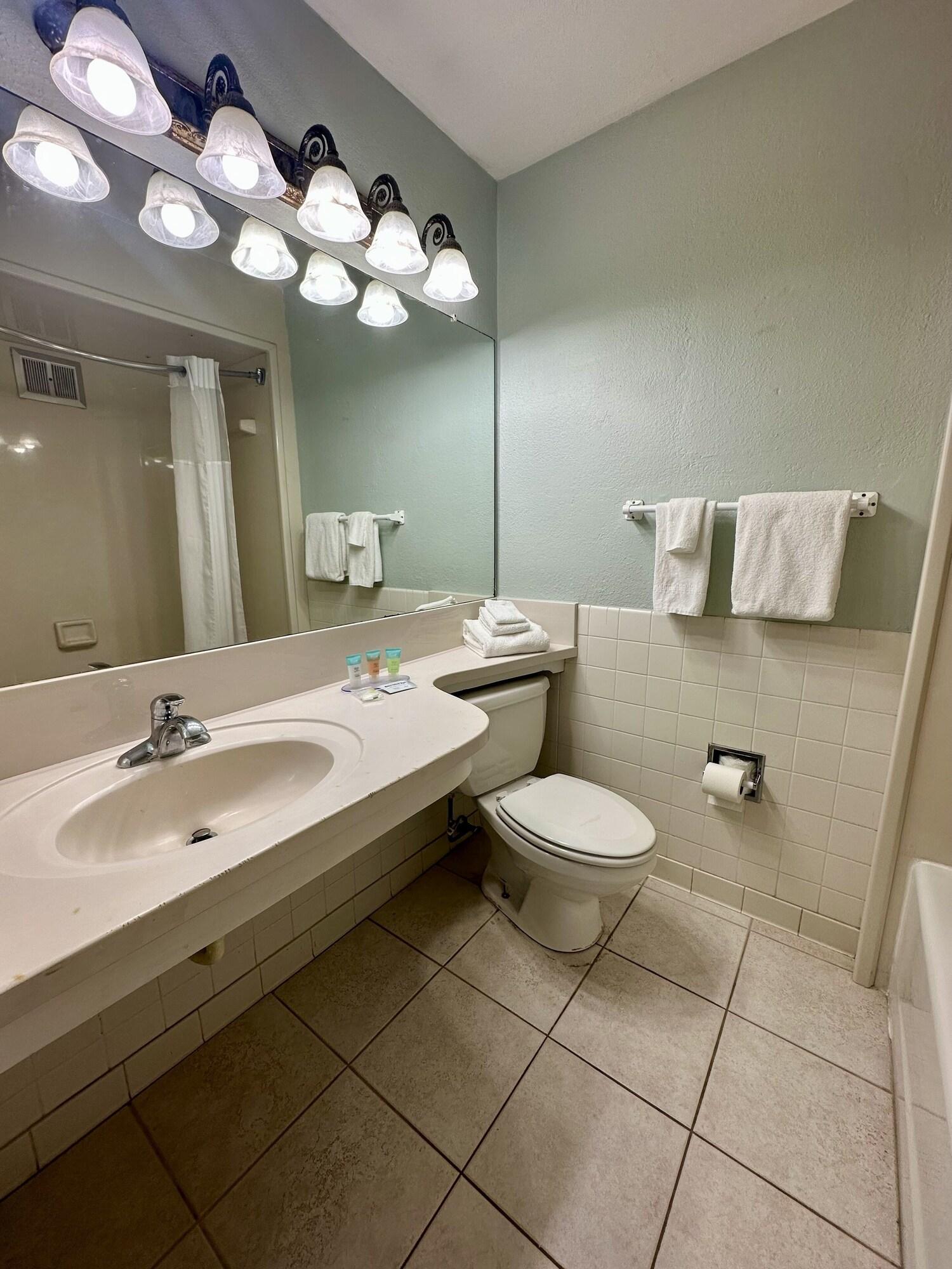 Tahitian Inn by null