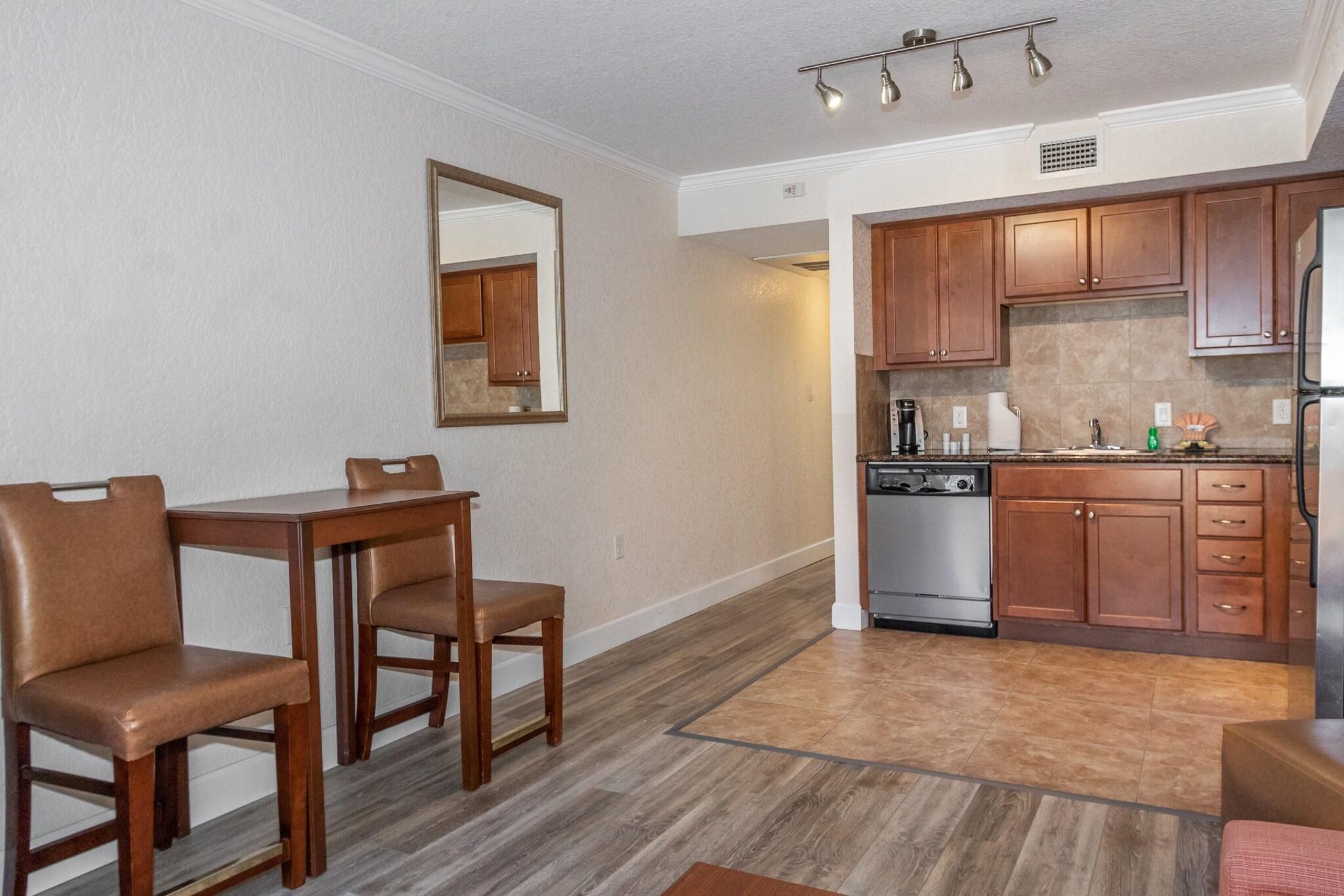 Coconut Cove Suites