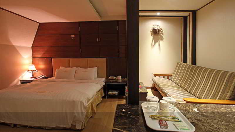 Reborn Suwon Silkroad Hotel