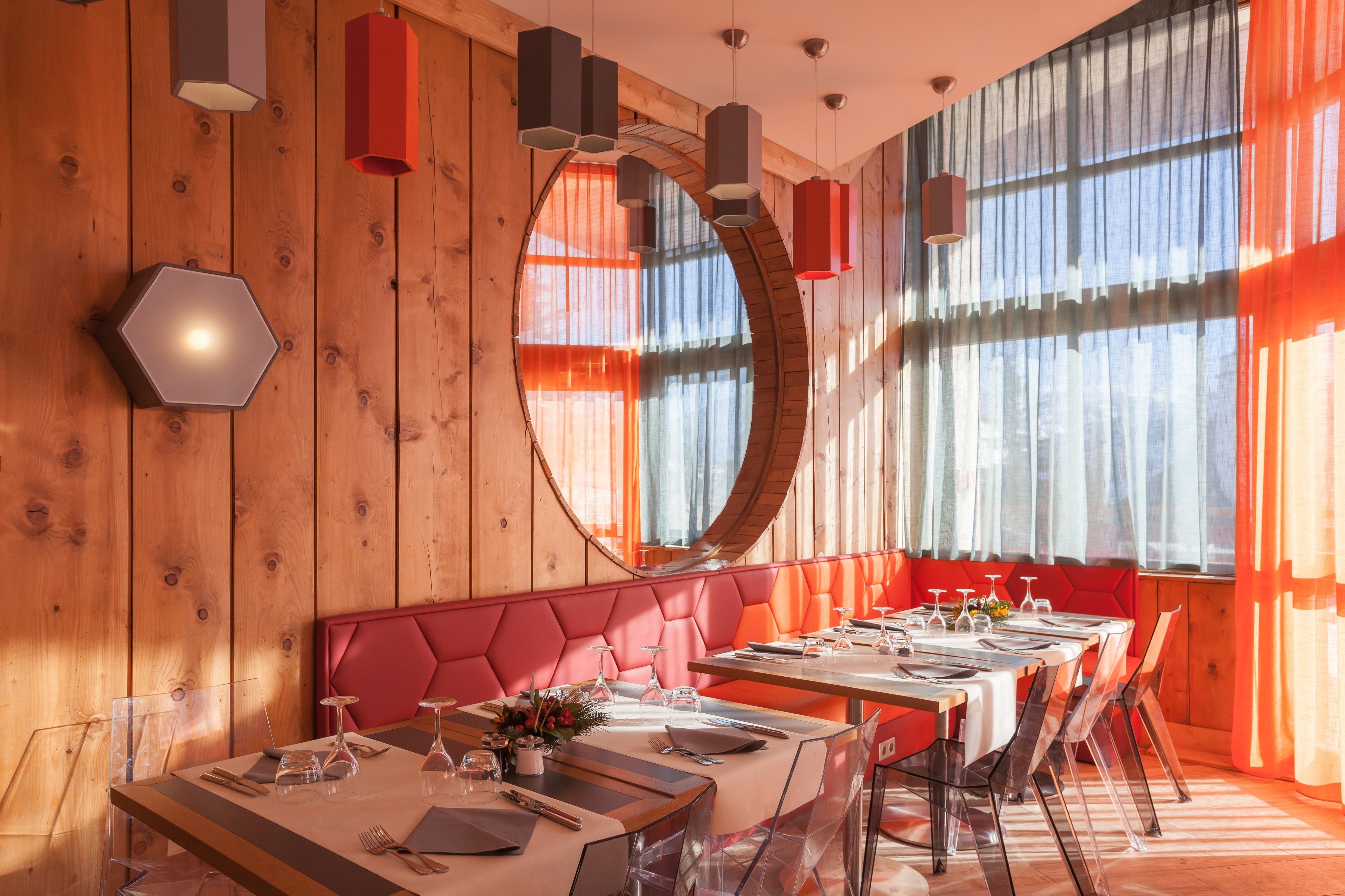 Royal Ours Blanc Hôtel & Restaurant by null