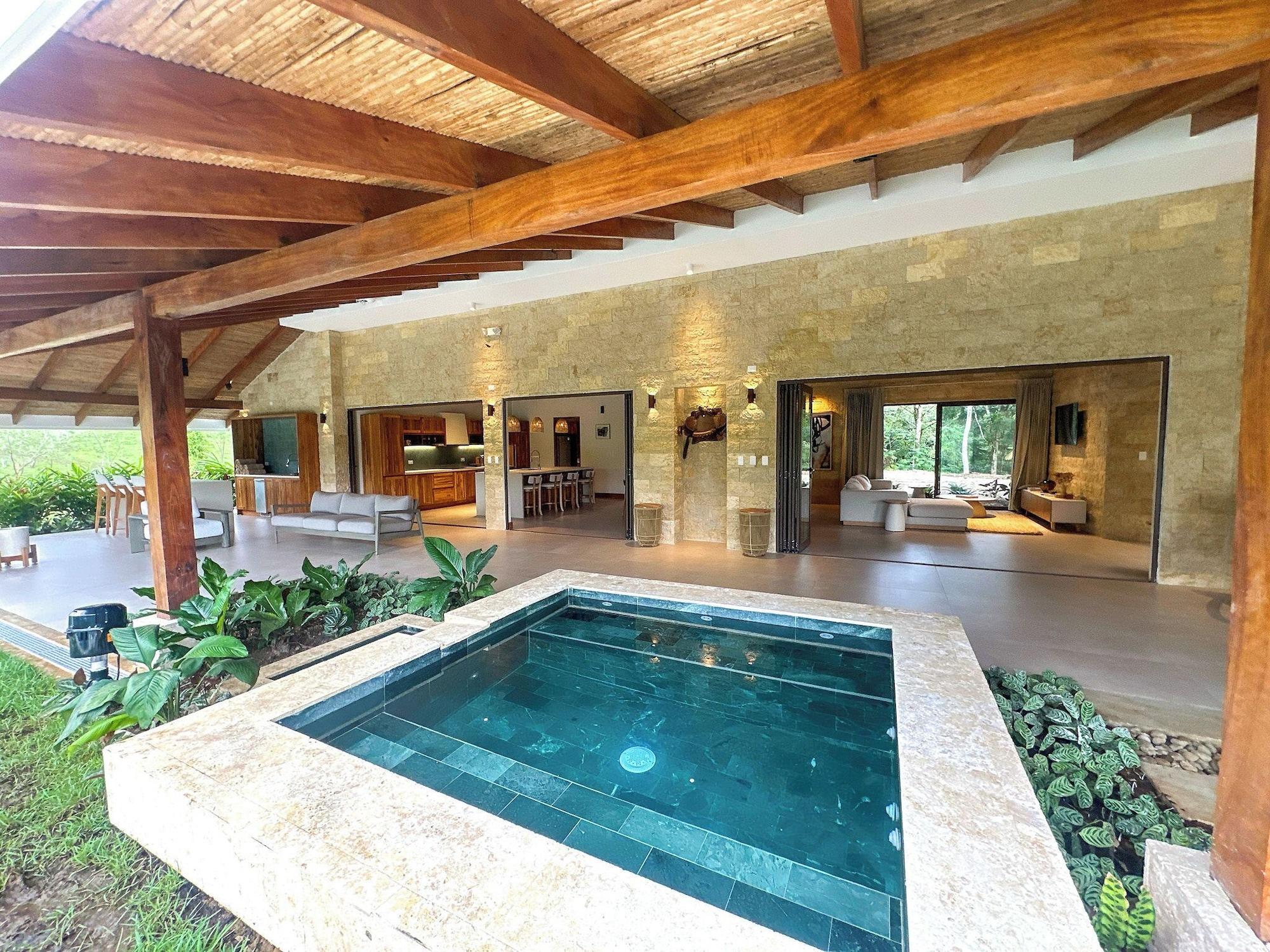 Chachagua Rainforest Hotel & Hot Springs by null