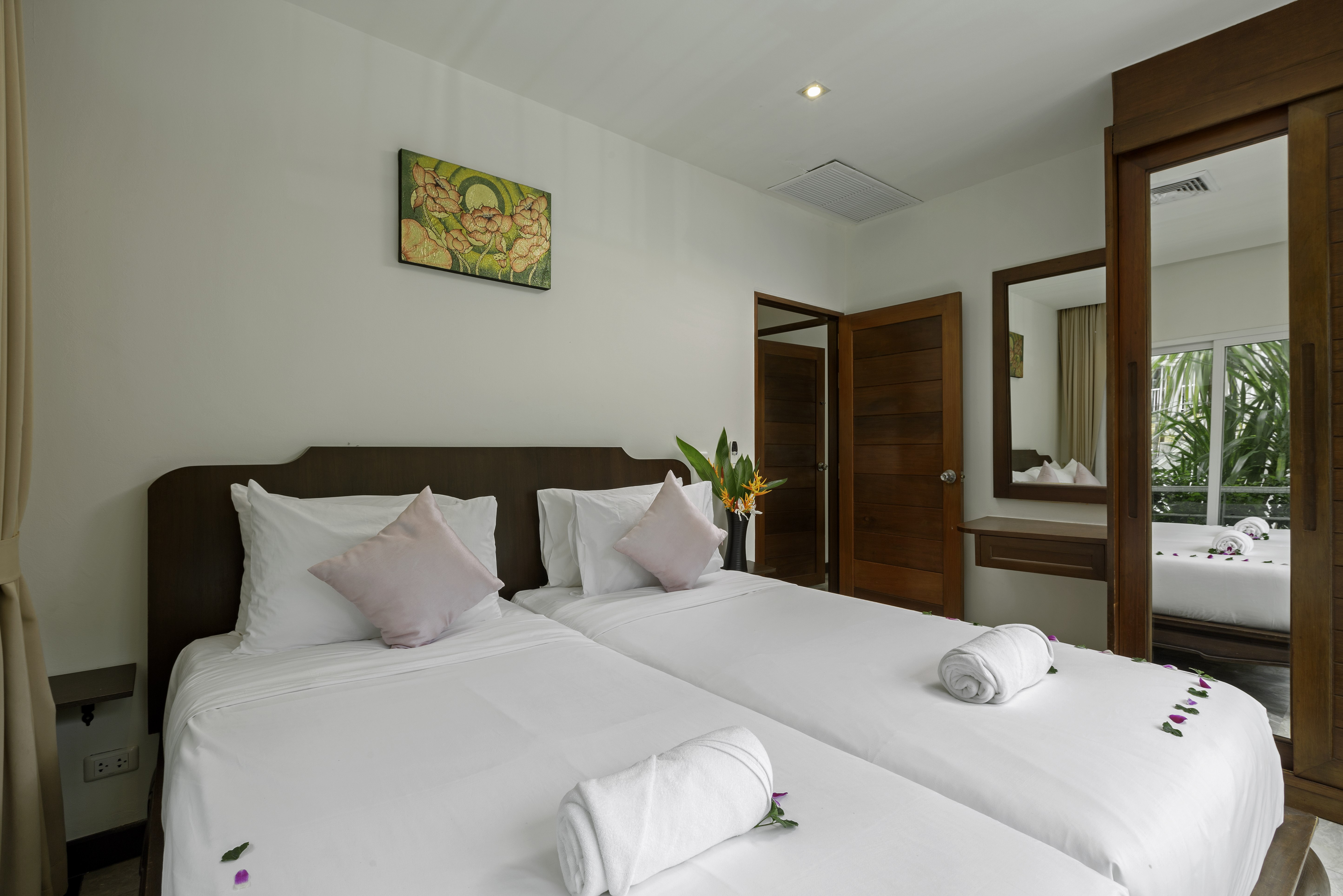 Phunawa Resort (SHA Extra+)
