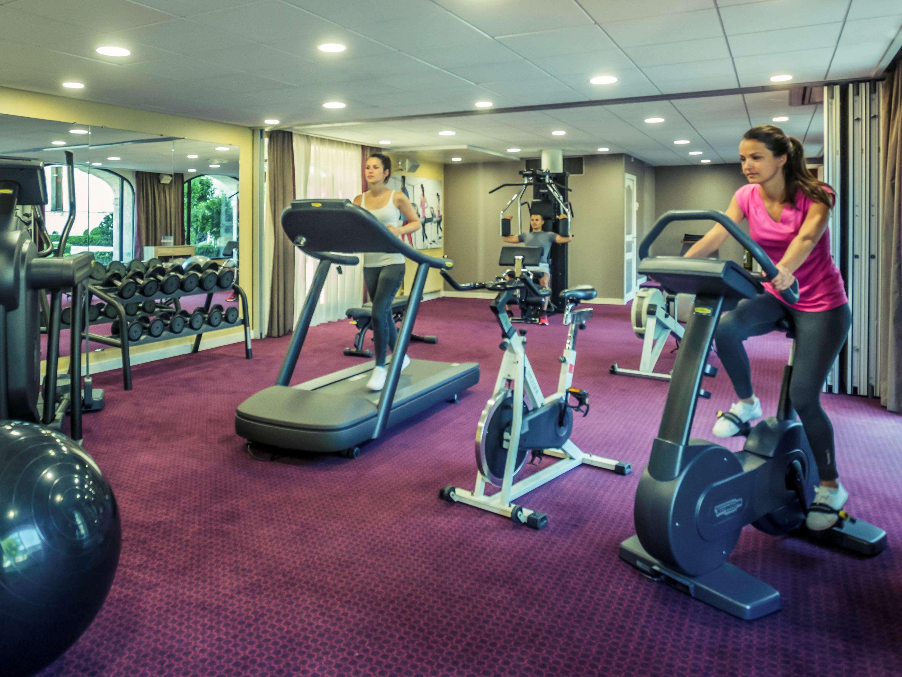 Hôtel de Bourbon Mercure Bourges Centre – Jardin - Parking privé gratuit by null