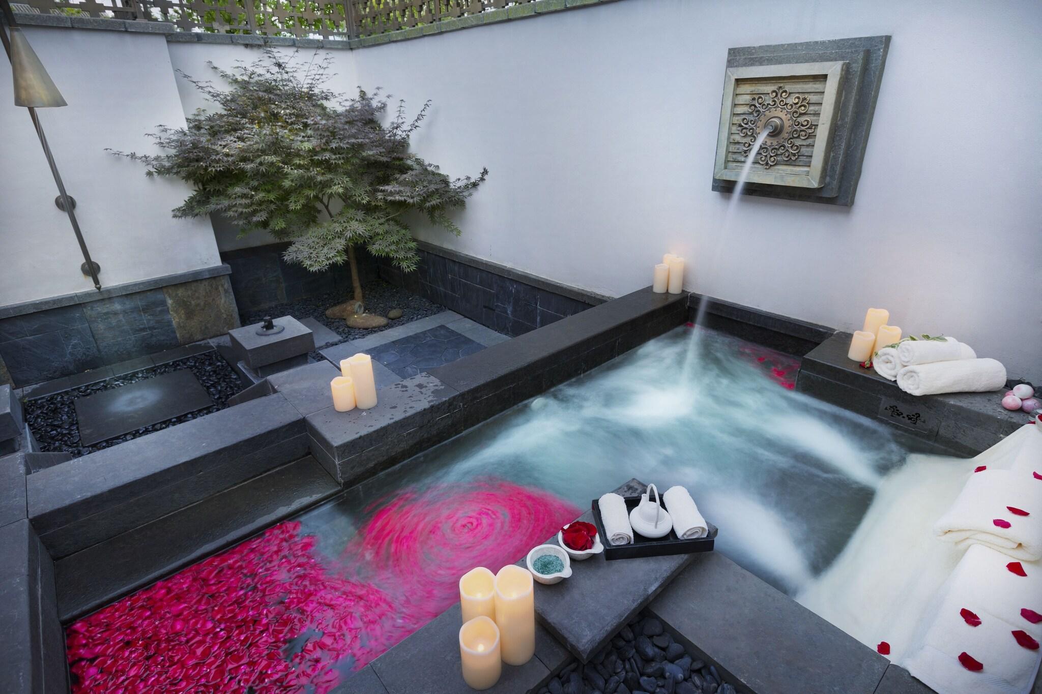 Park Hyatt Ningbo by null