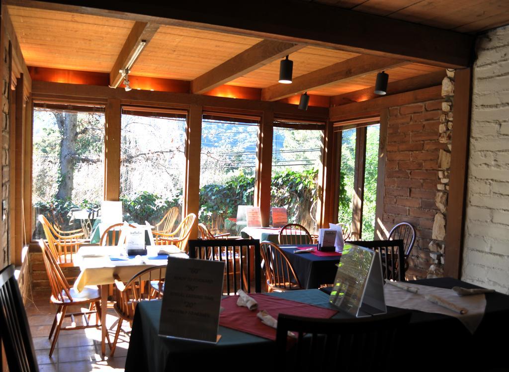 Carmel Valley Lodge by null