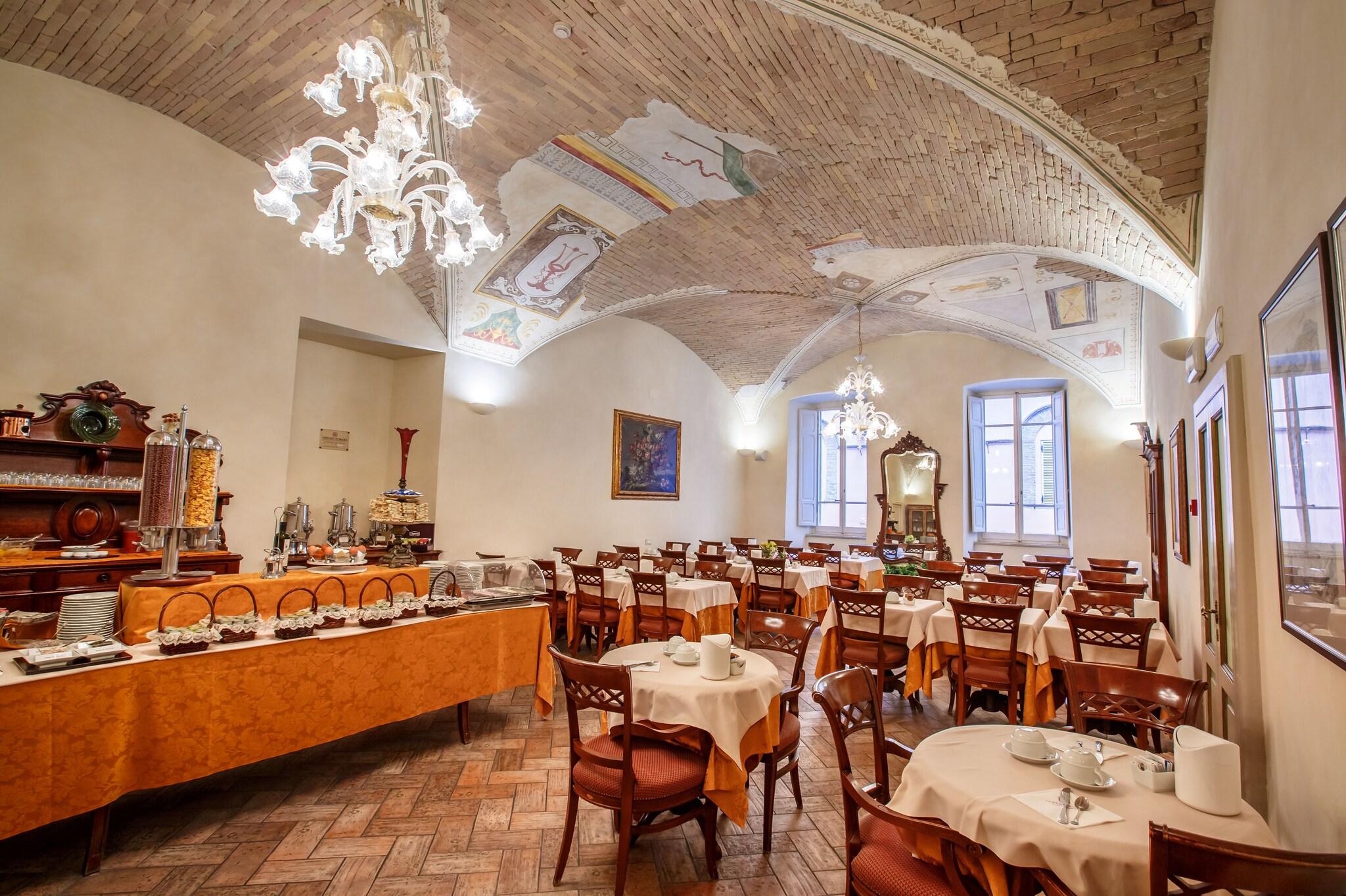 Hotel Fortuna by null