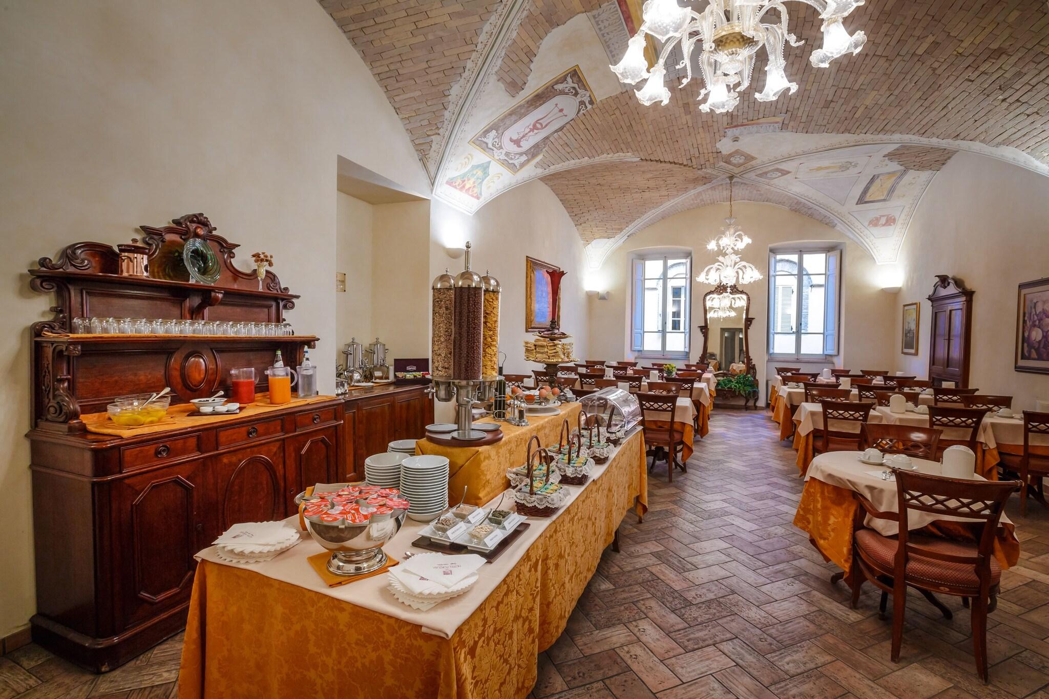 Hotel Fortuna by null