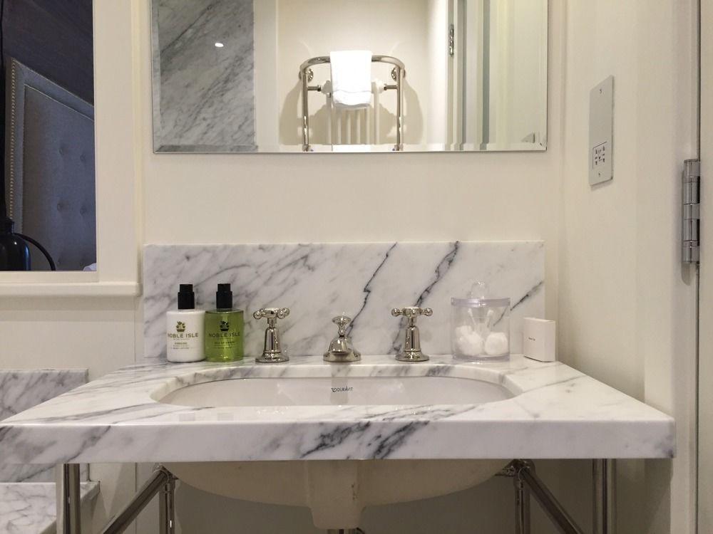 The Gallivant by null