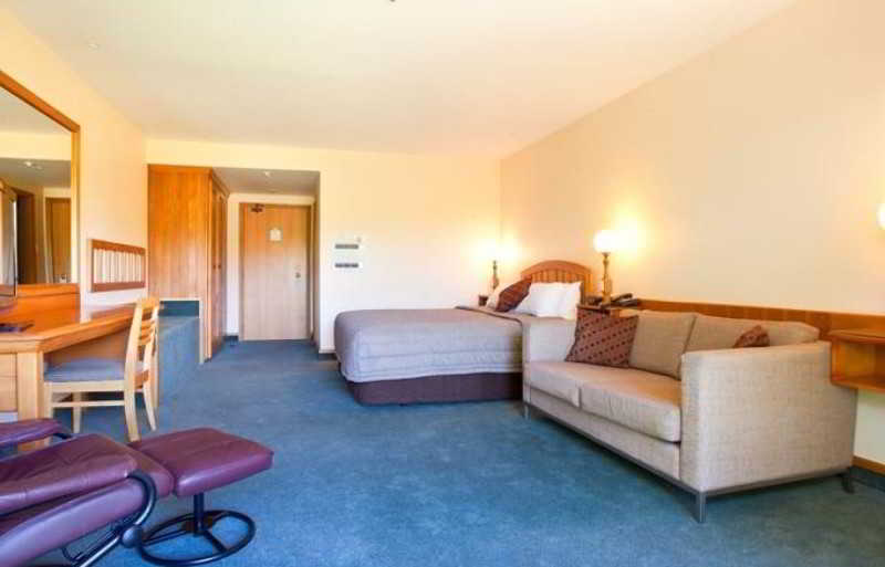 Mackenzie Country Hotel