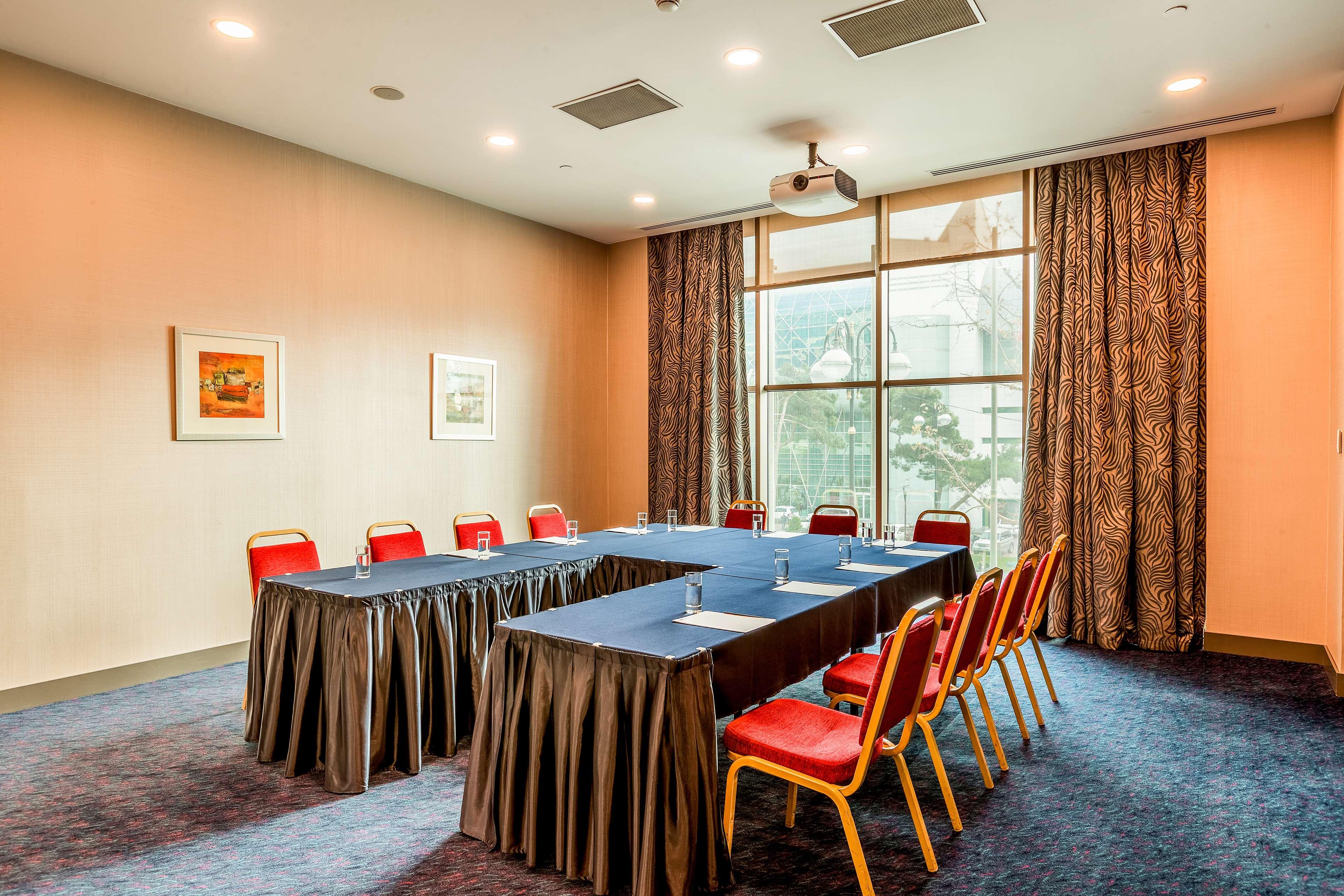 Radisson Hotel Baku by null