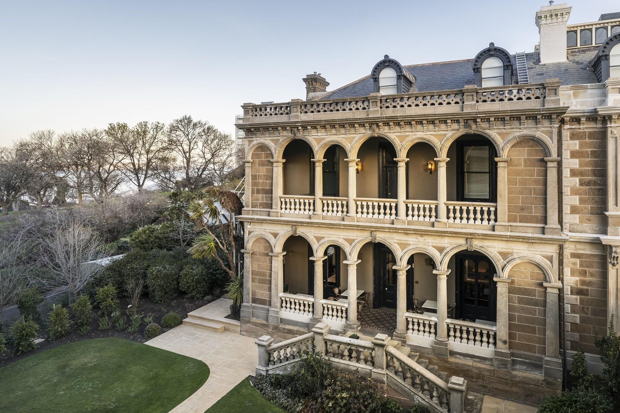 Lenna Of Hobart Hotel by null