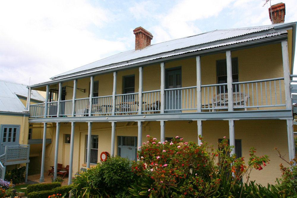 The Lodge on Elizabeth by null