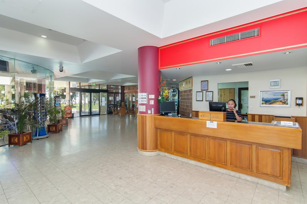 Acacia Court