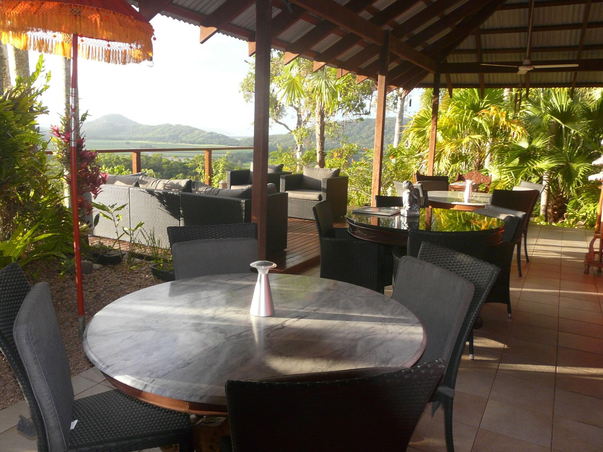 Mai Tai Resort