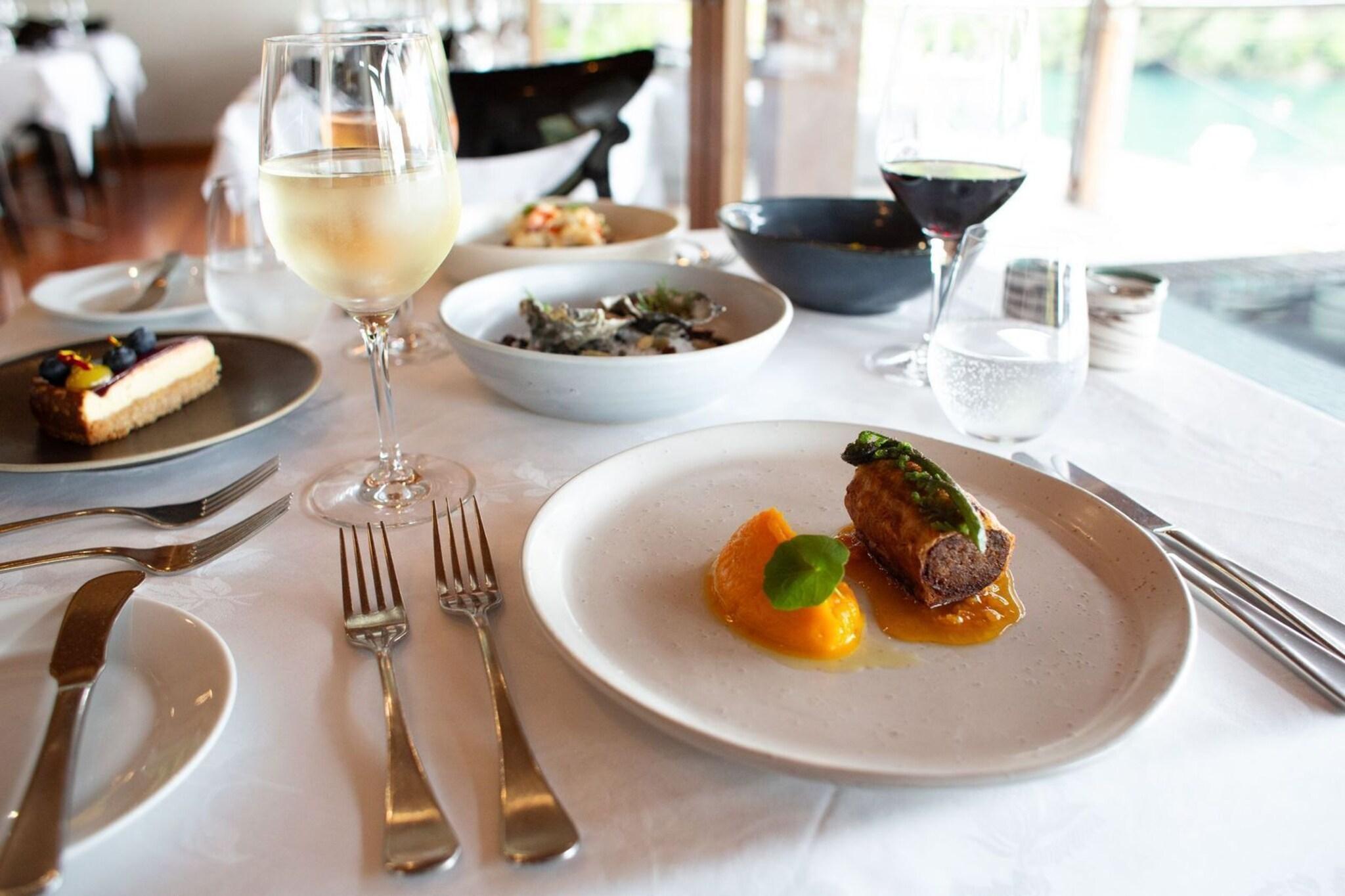 Bay of Many Coves Resort by null