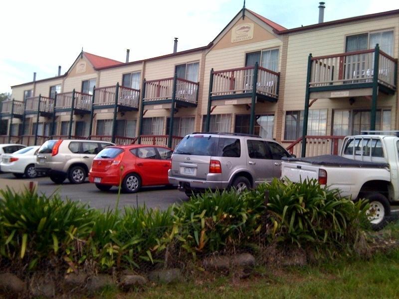 Amos House and Swansea Ocean Villas
