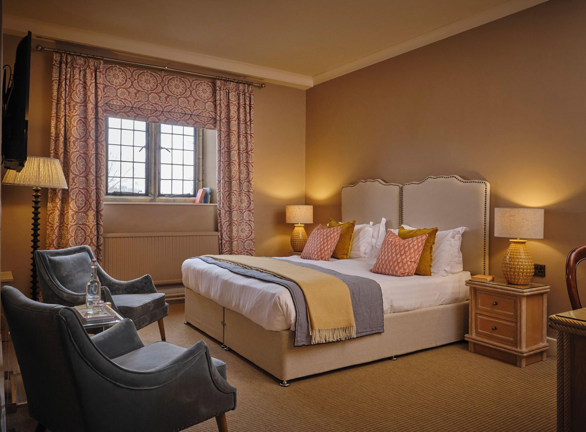 The Castle Hotel by null