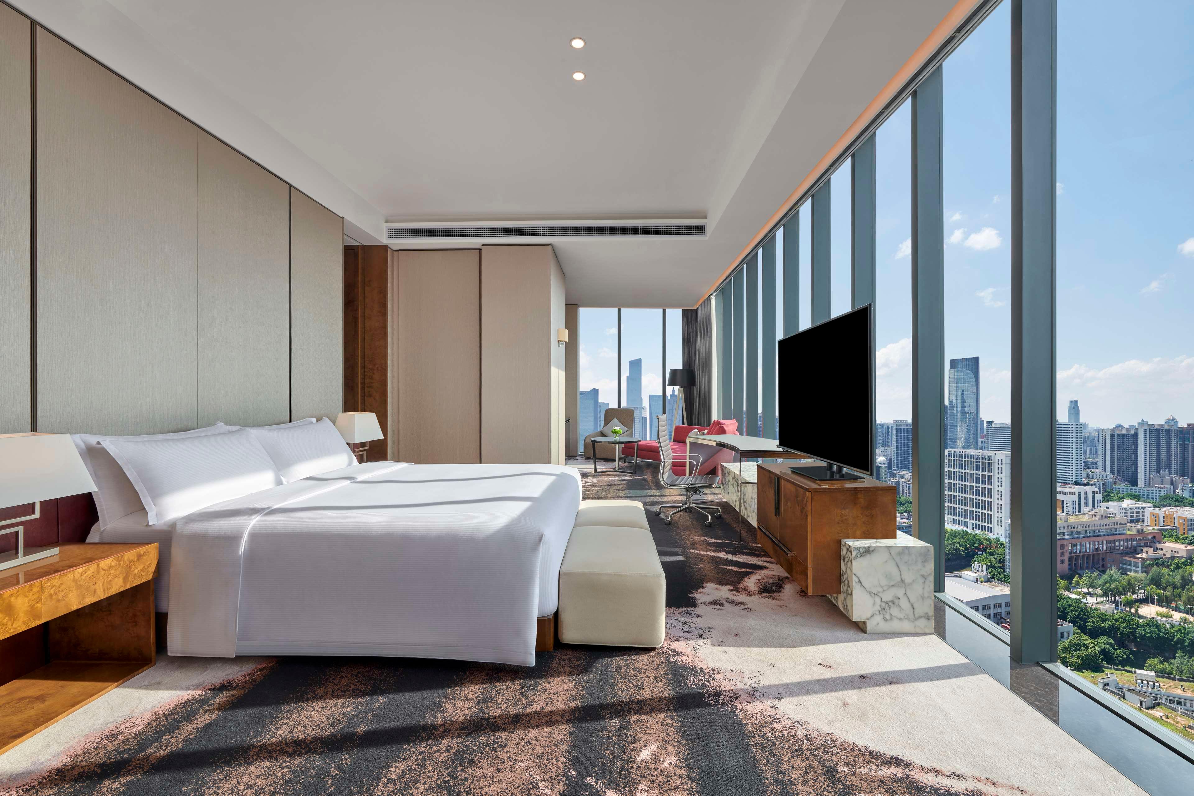 Hilton Guangzhou Tianhe by null