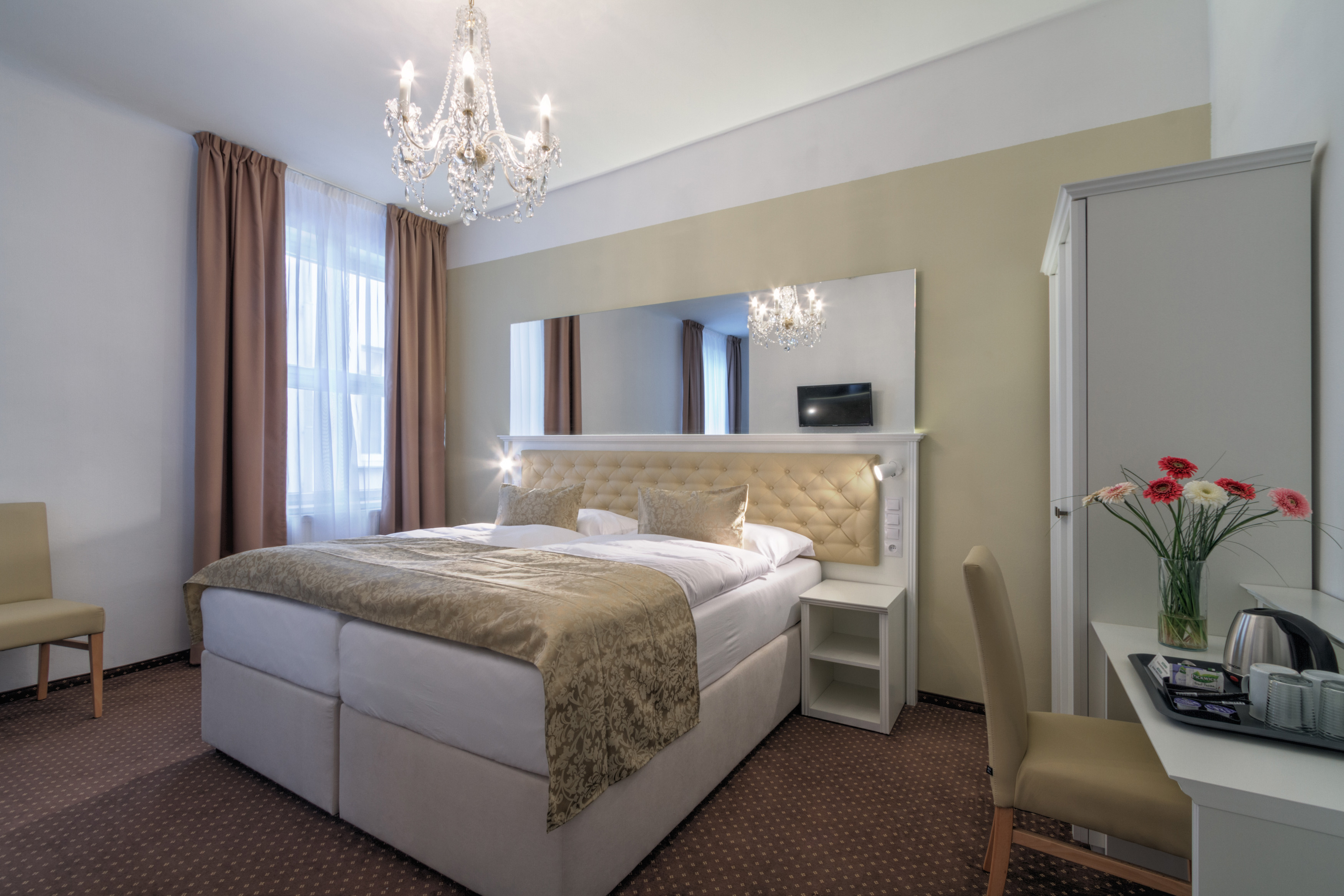 Hotel Taurus Room Type - Double or Twin STANDARD