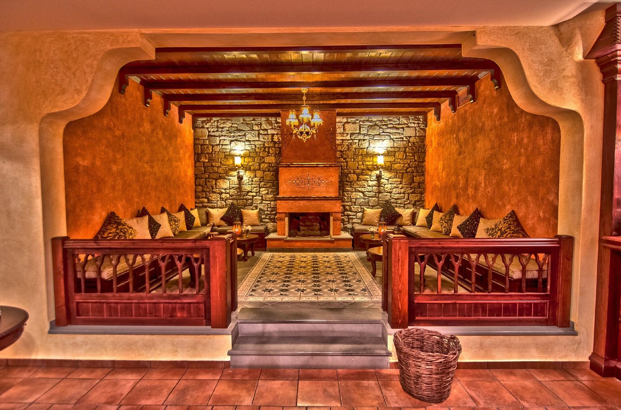 Hotel Doupiani House by null