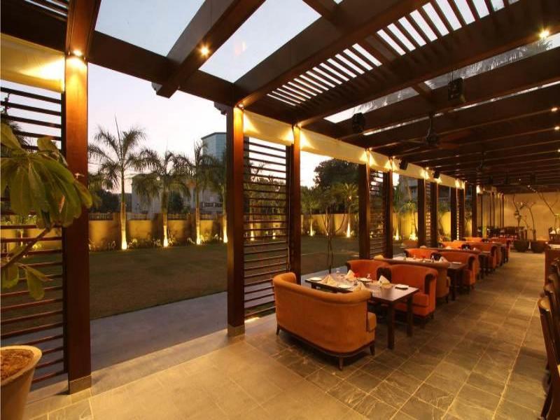 Express Towers Hotel