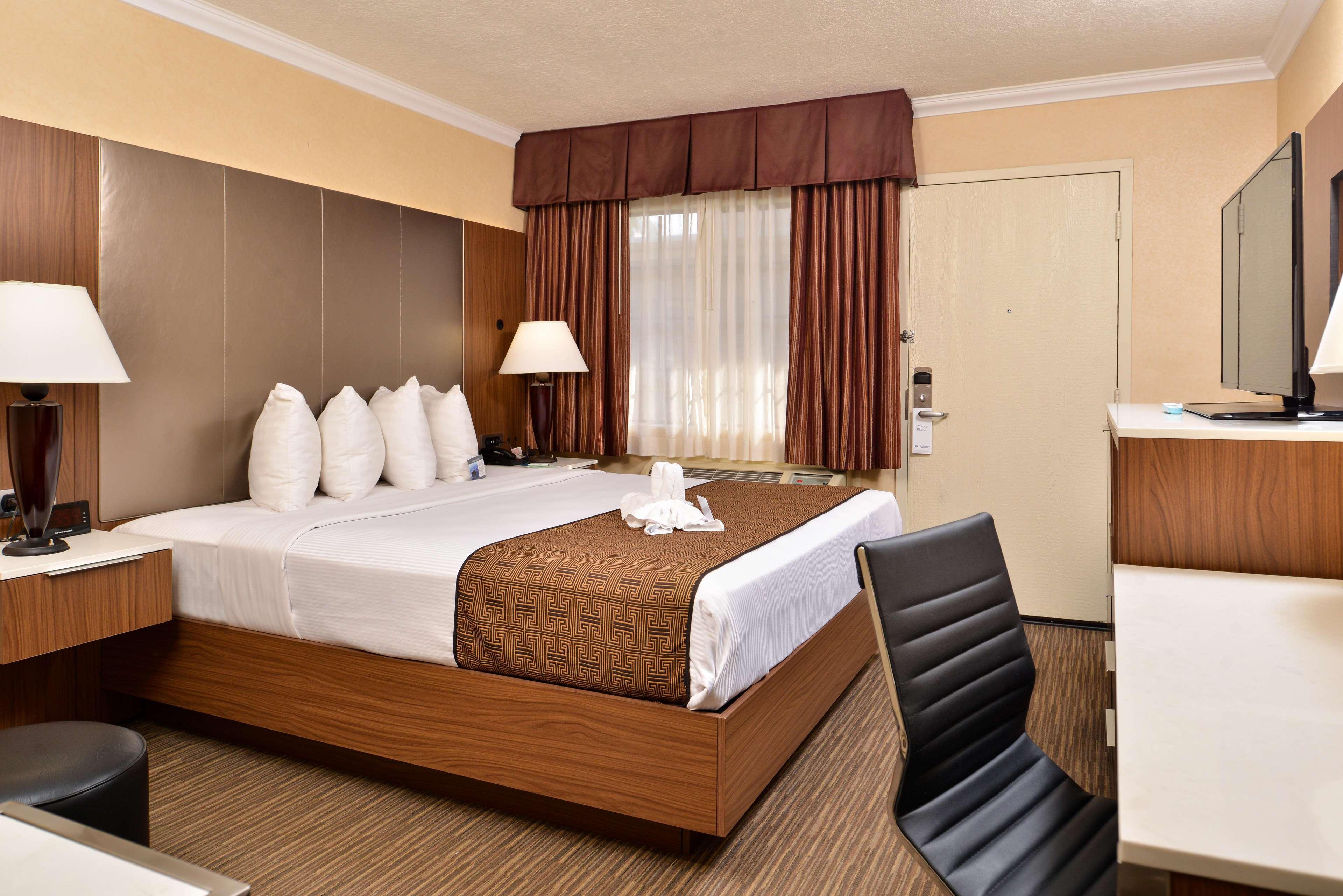 Bw Hollywood Plaza Inn Hollywood Walk Of Fame La