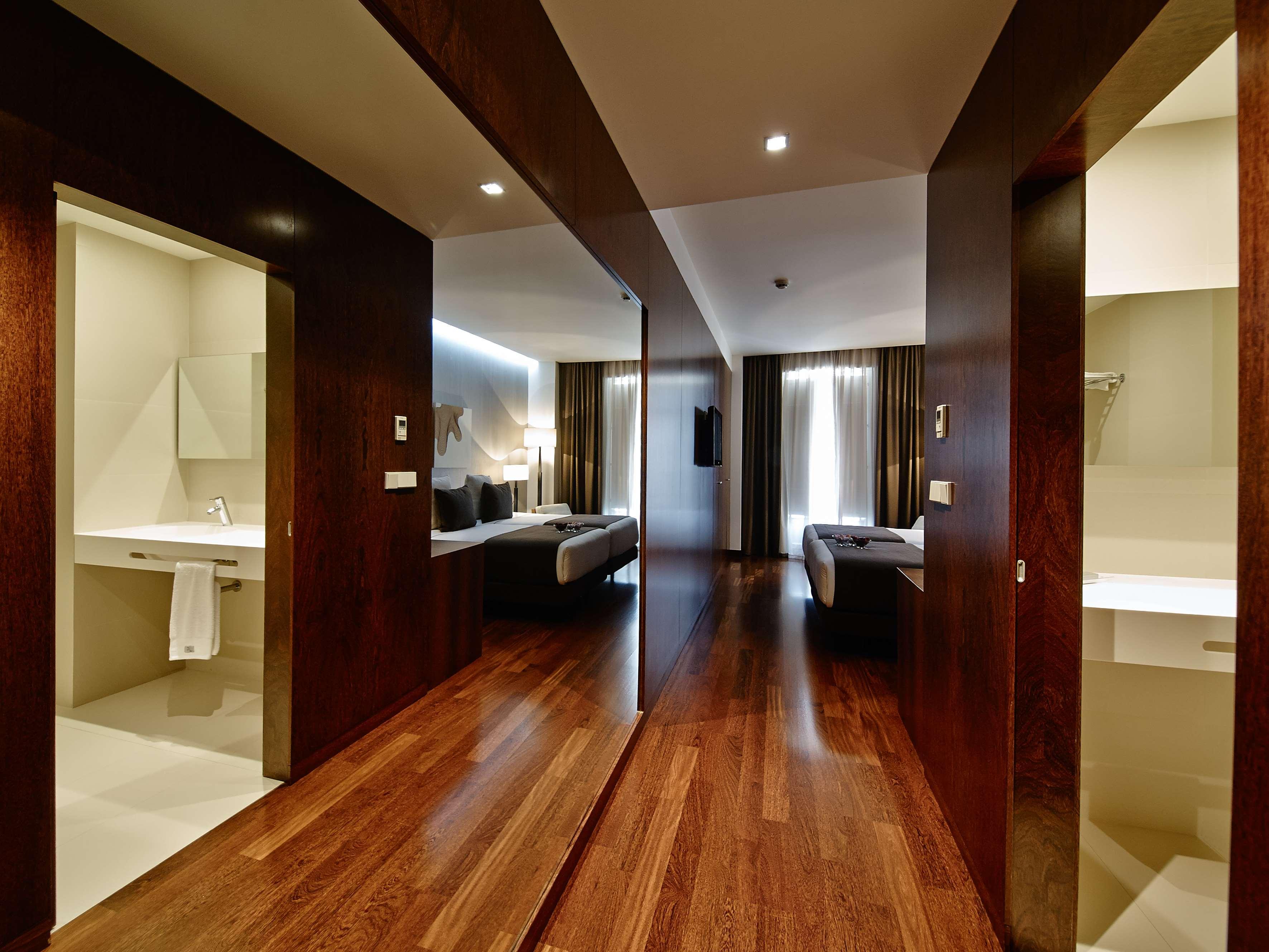 Hotel Carris Cardenal Quevedo (Ourense) by null