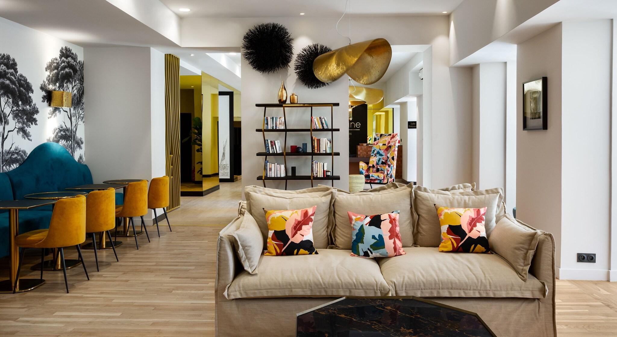 Hotel Verlaine by null