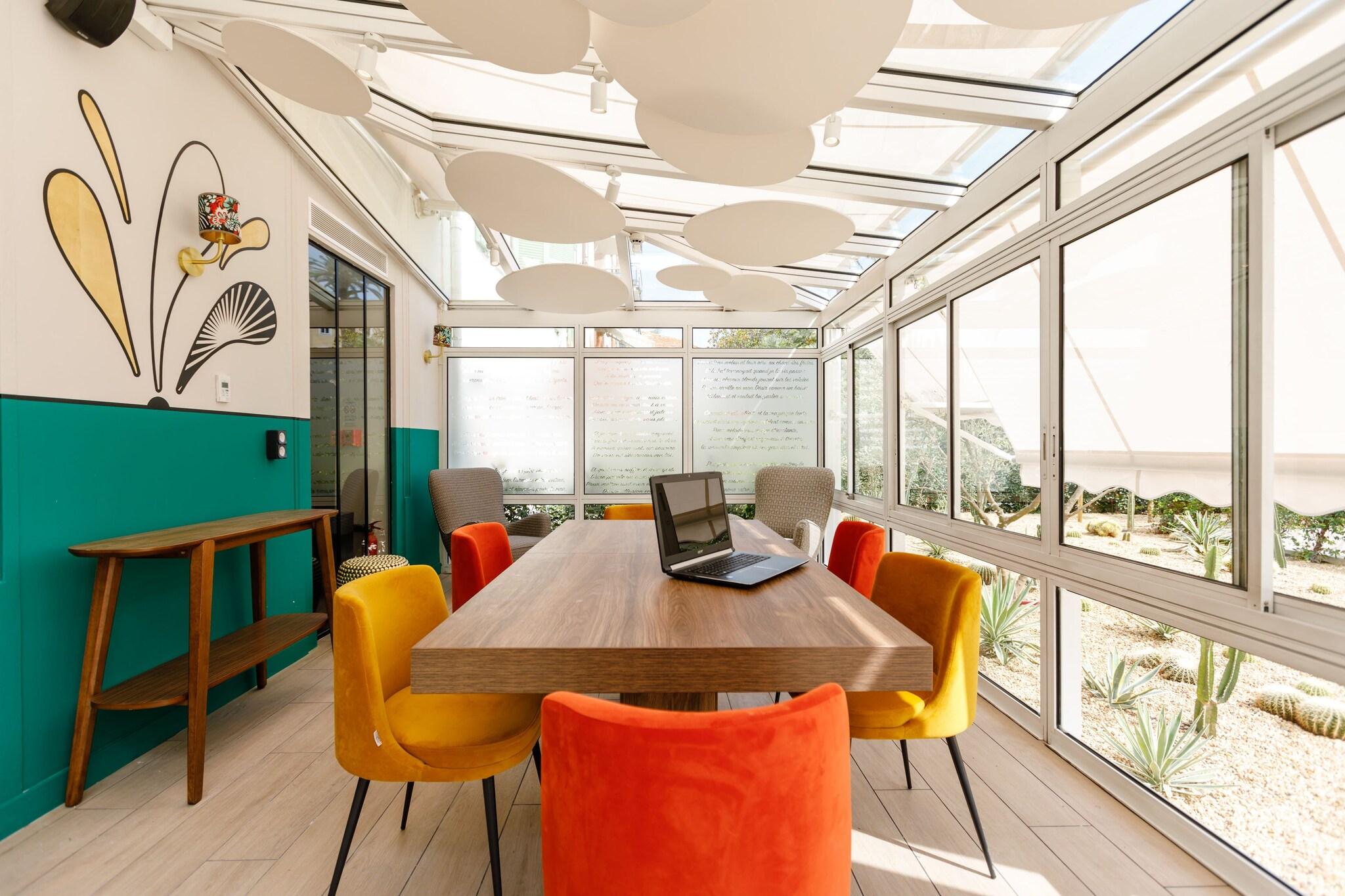 Hotel Verlaine by null