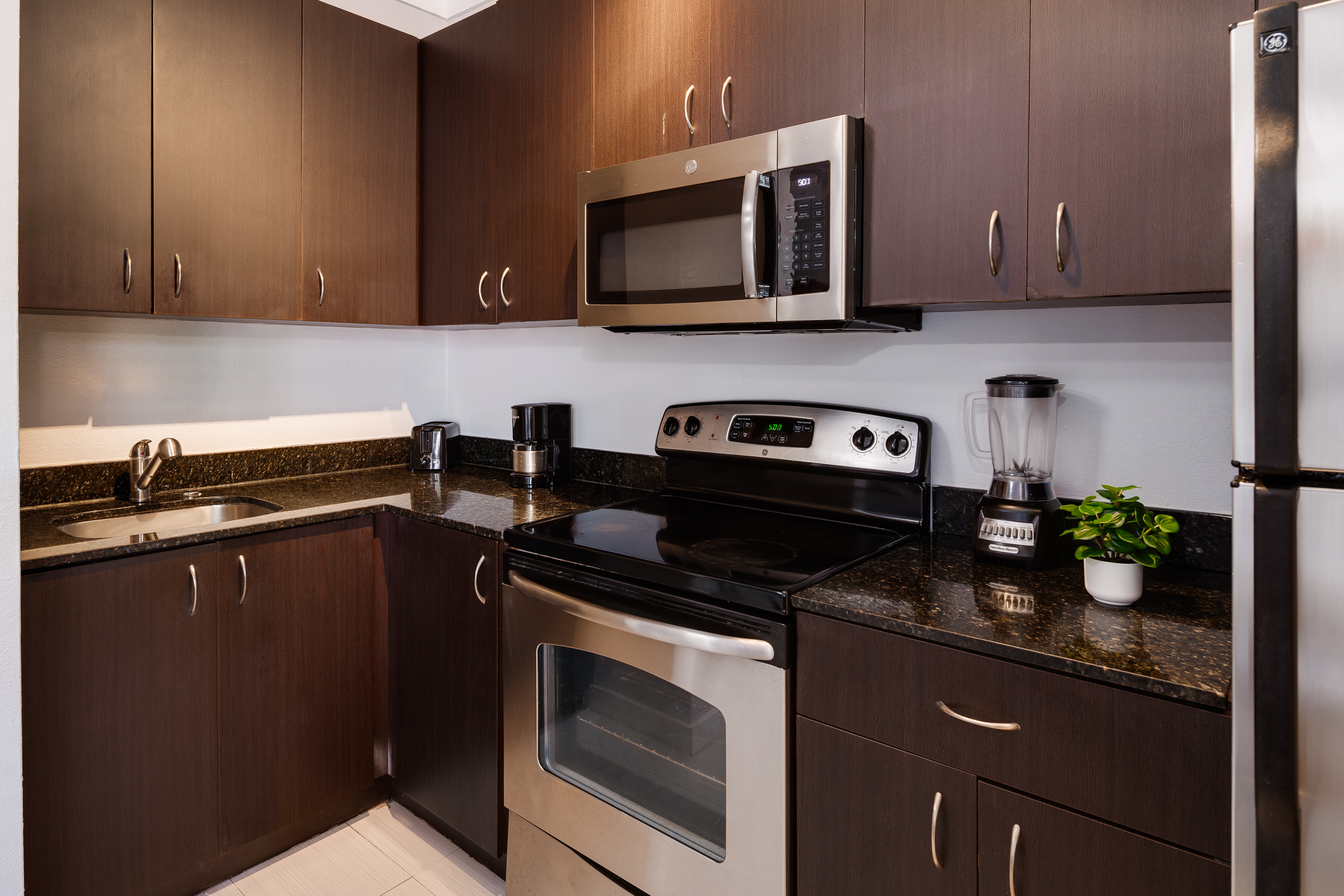 Tradewinds Apartment Hotel