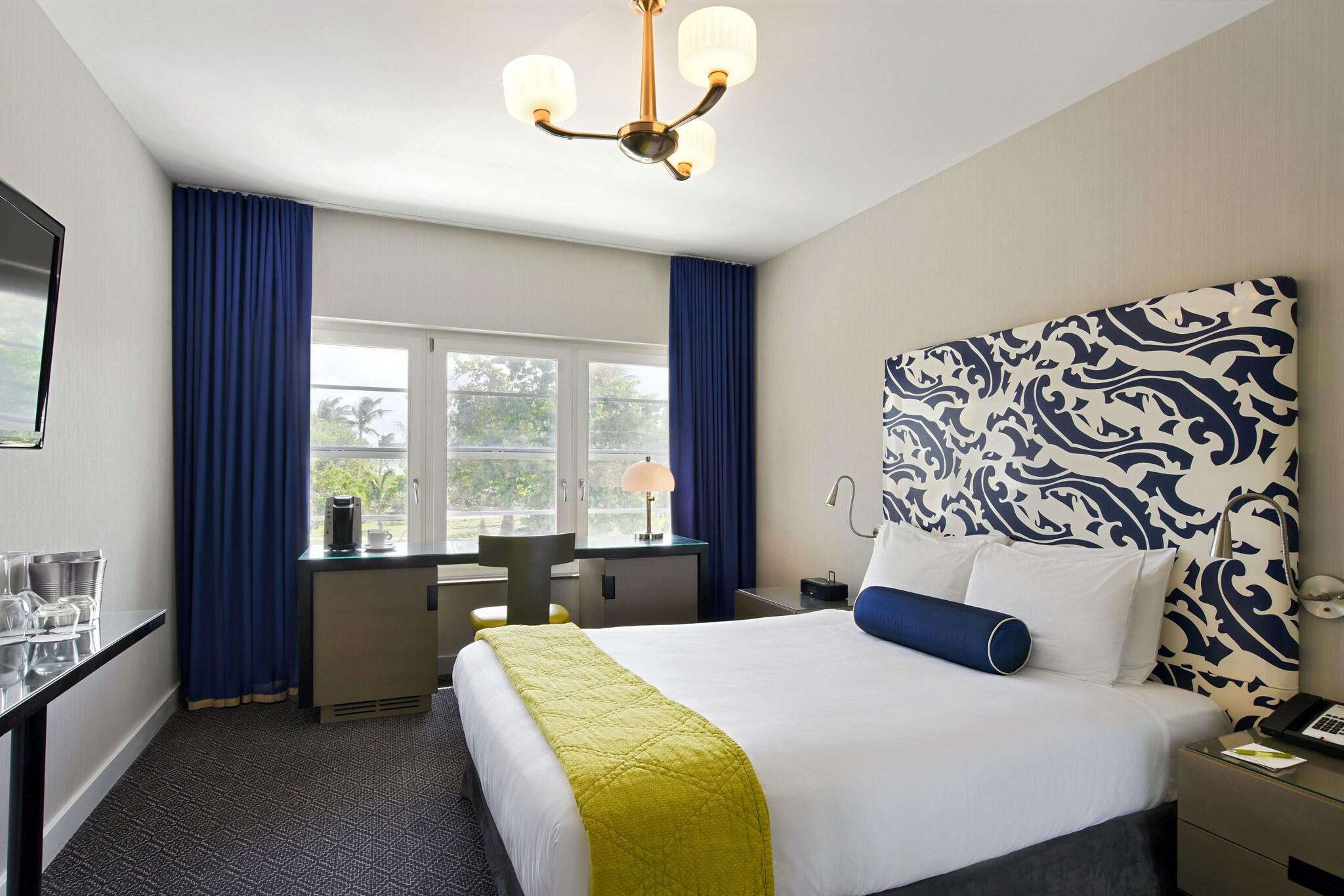 Hotel Breakwater South Beach by null