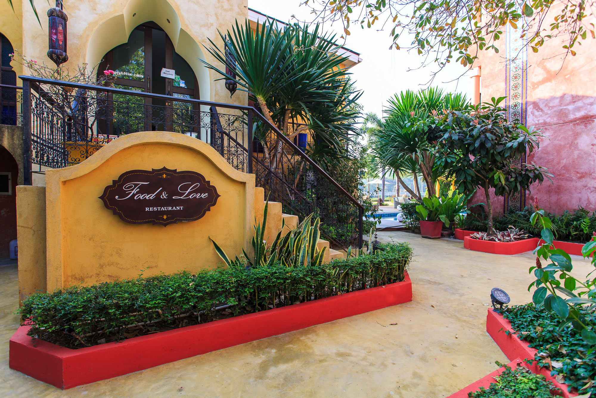Floral Hotel Sheik Istana Chiang Mai by null