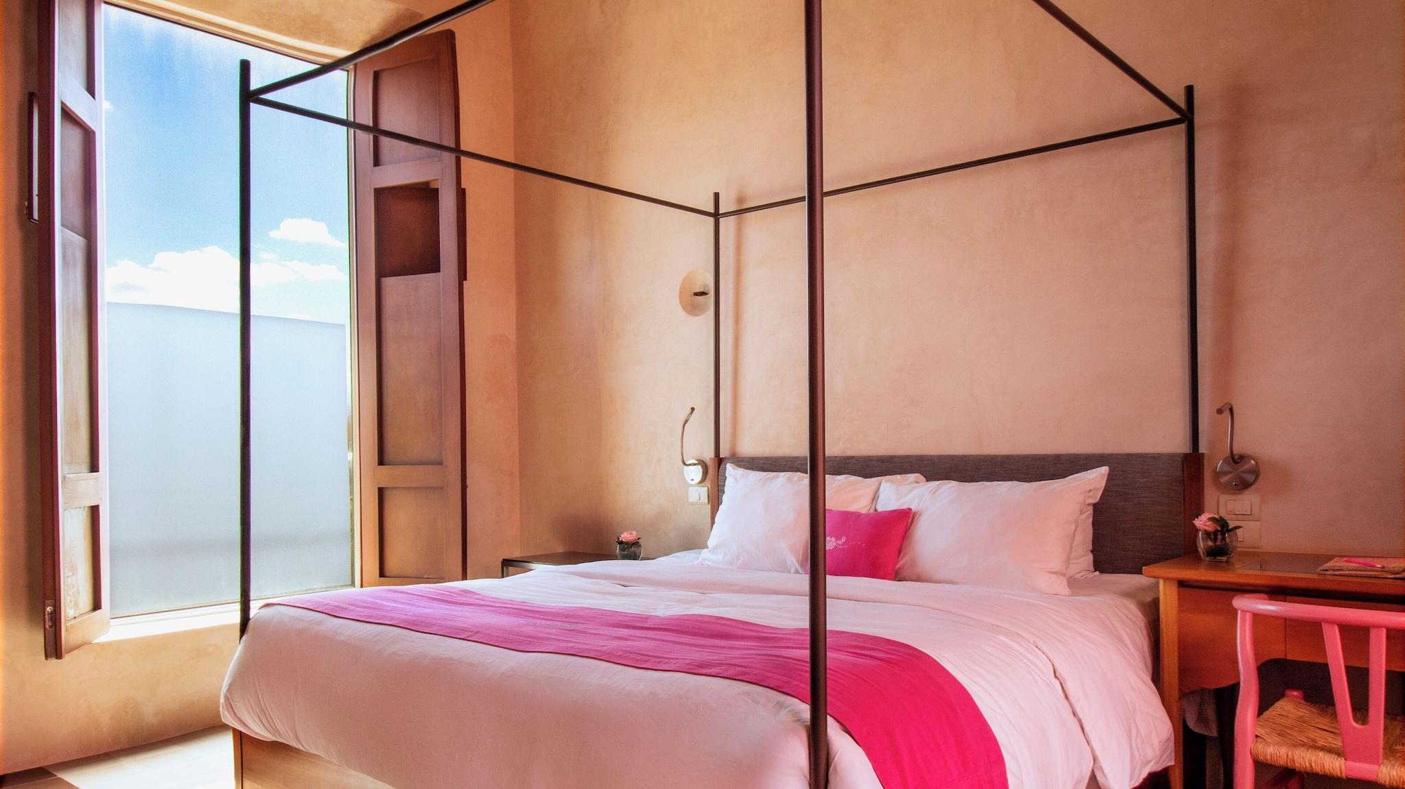 Rosas & Xocolate Boutique Hotel + SPA by null