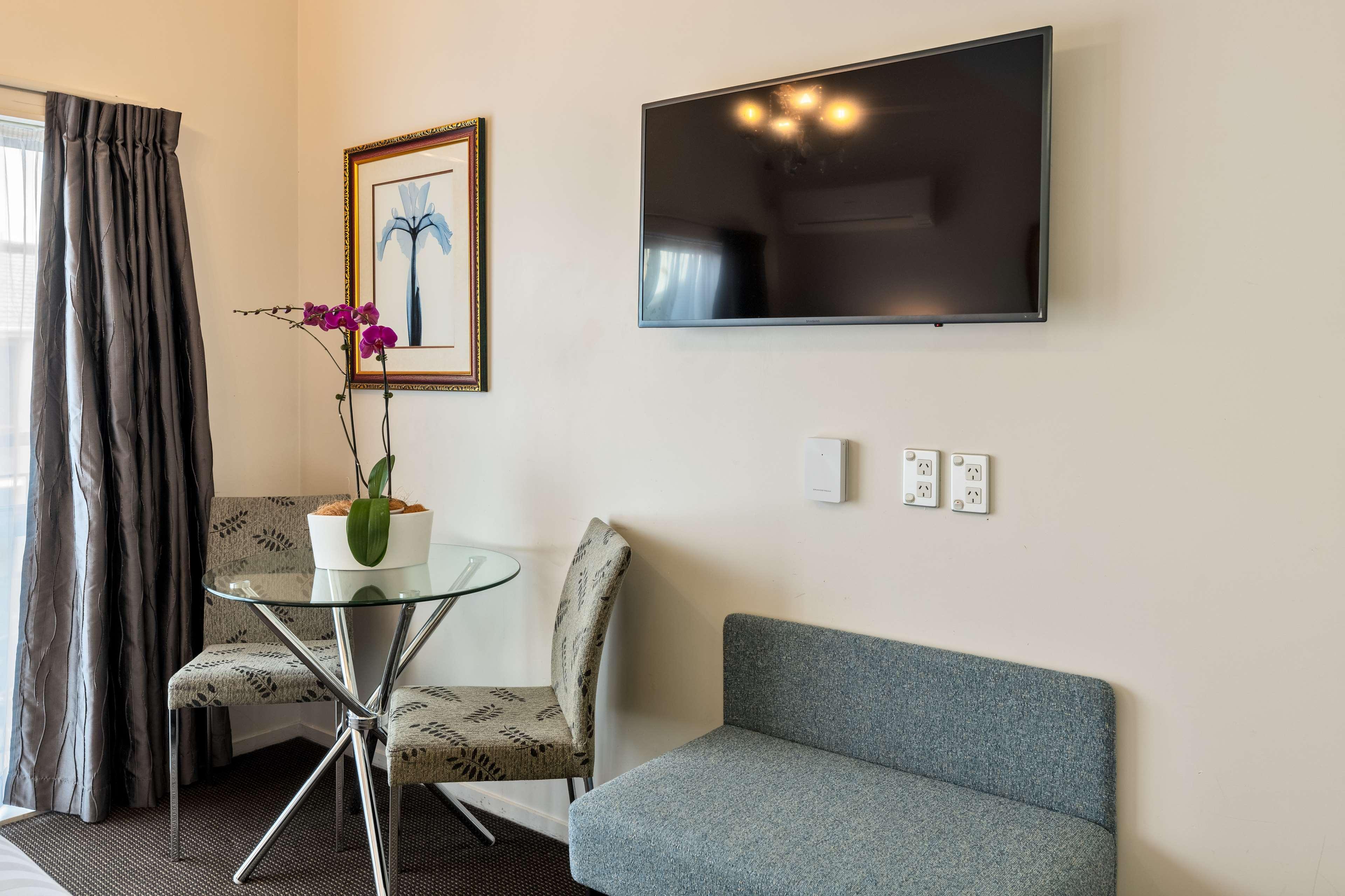 Best Western Newmarket Inn & Suites