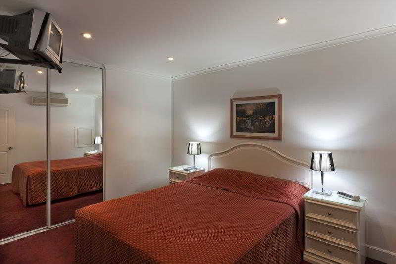 Ensenada Motor Inn & Suites by null