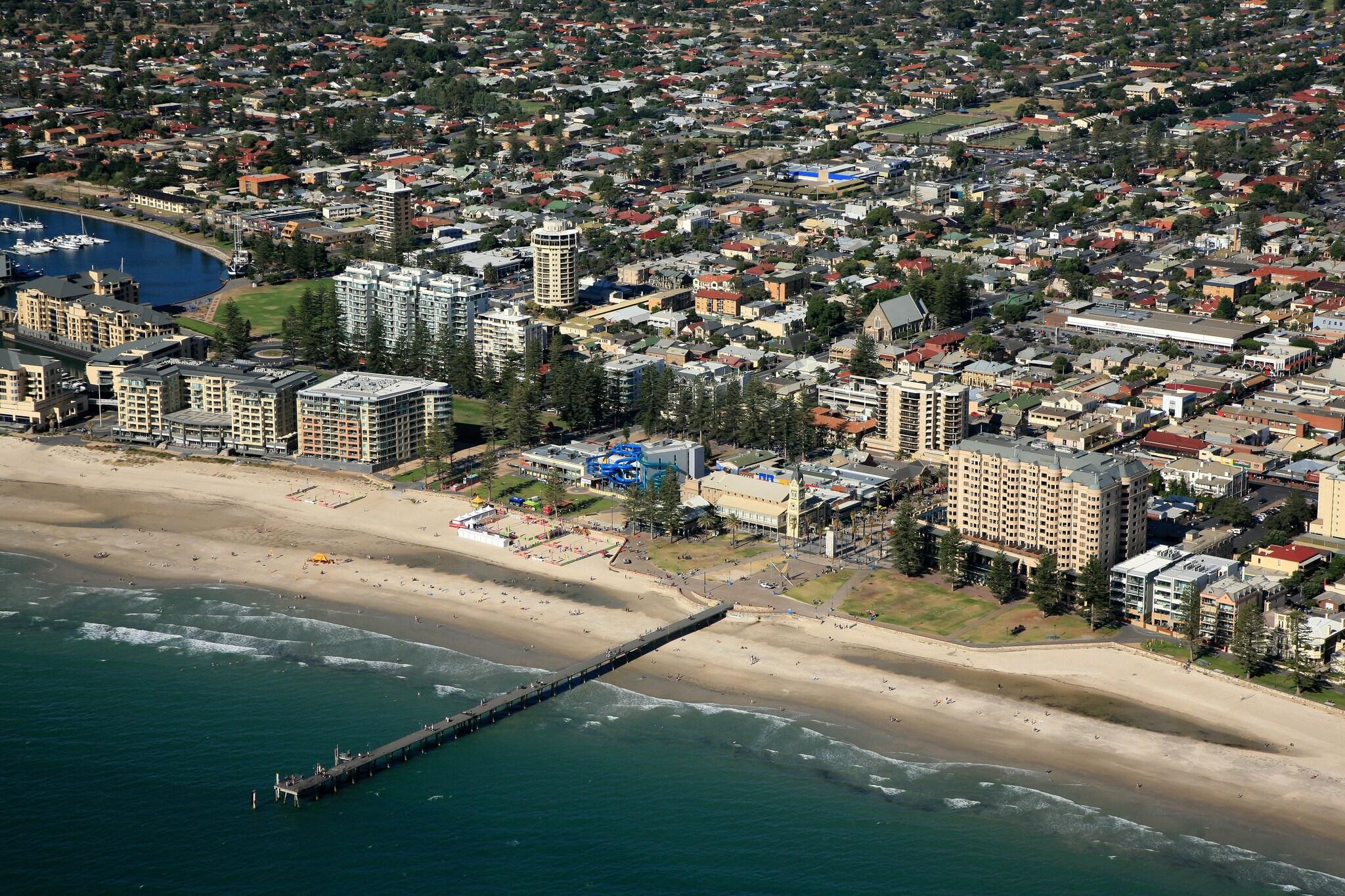 Ensenada Motor Inn & Suites by null