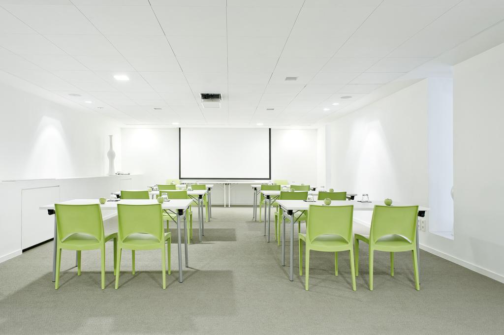 Eburon Hotel - Different Hotels by null