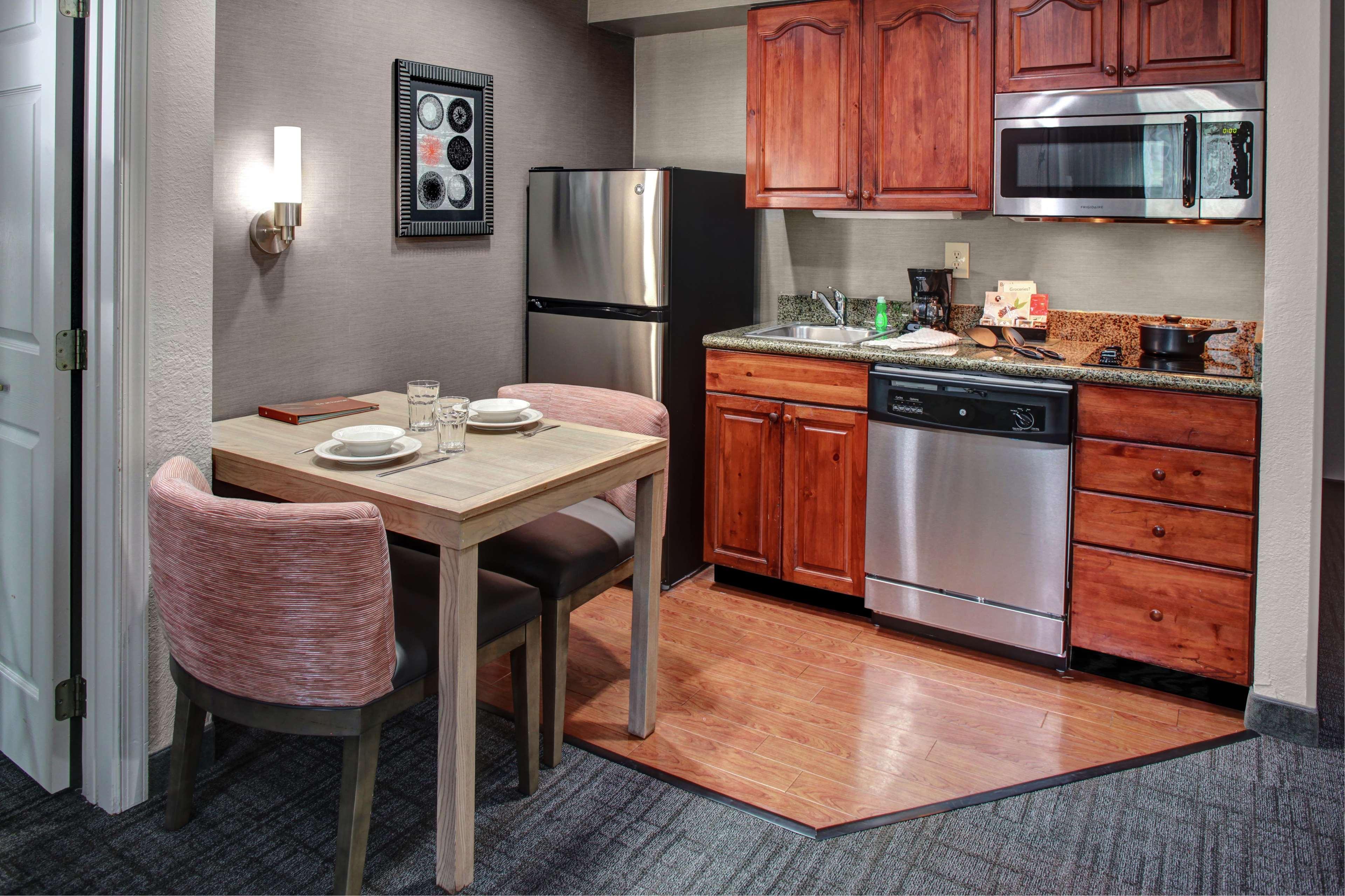 Homewood Suites by Hilton Richmond-West End/Innsbr