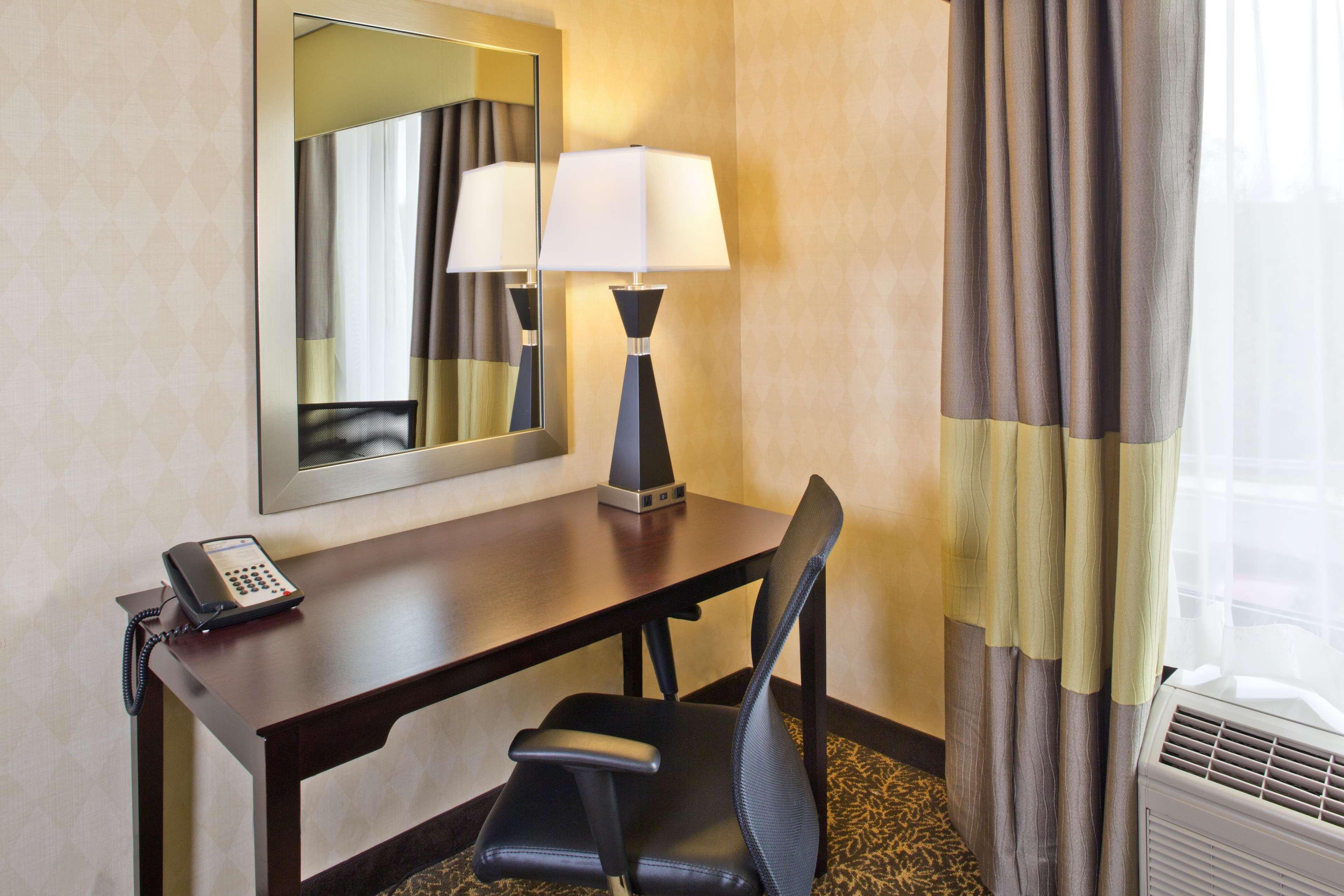 Hampton Inn & Suites Arundel Mills Baltimore