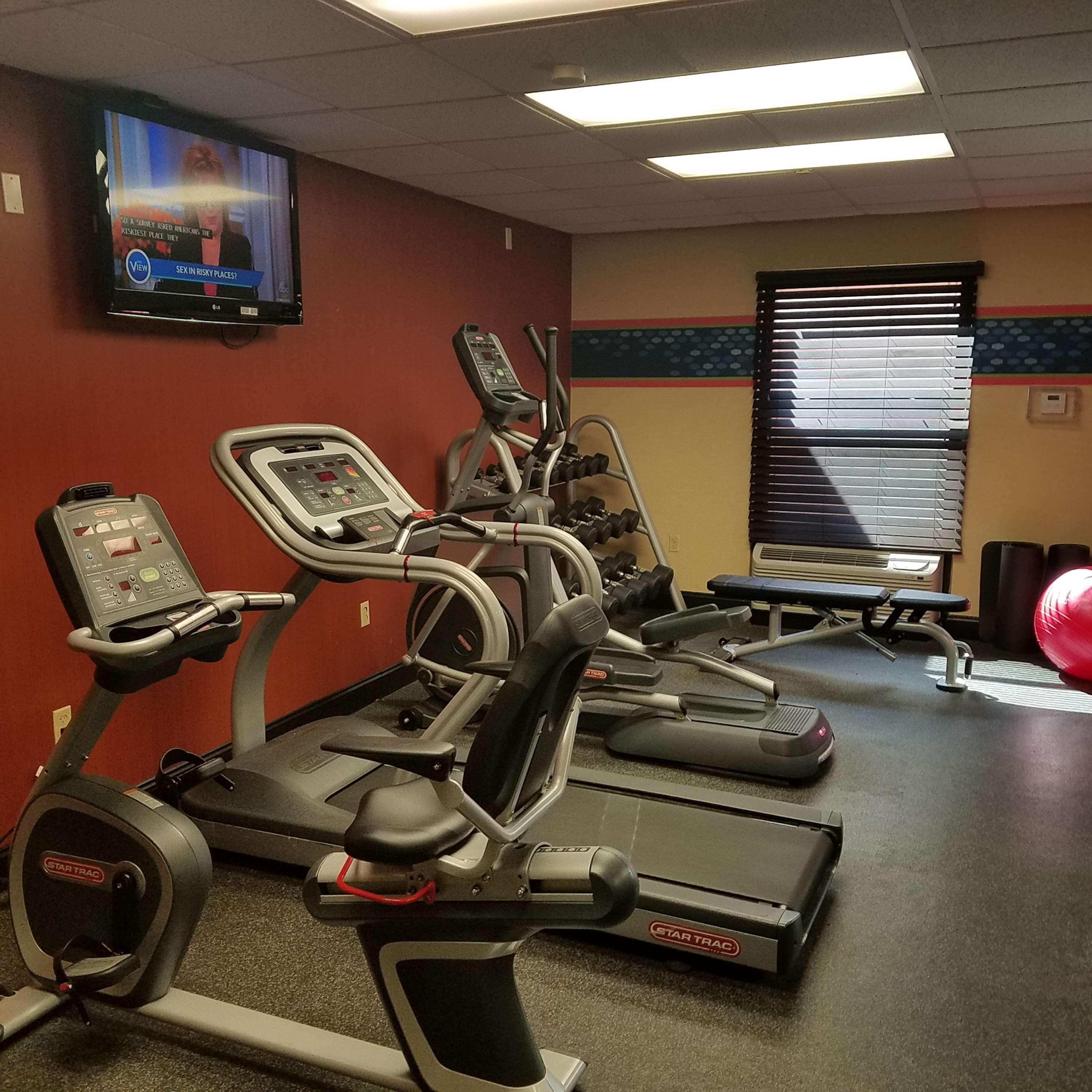 Hampton Inn & Suites Kansas City-Merriam