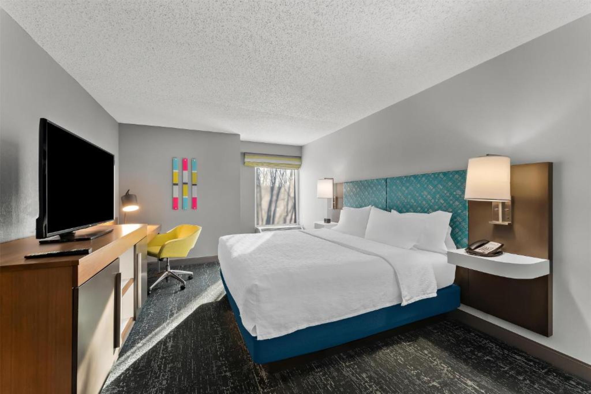 Hampton Inn & Suites Newtown