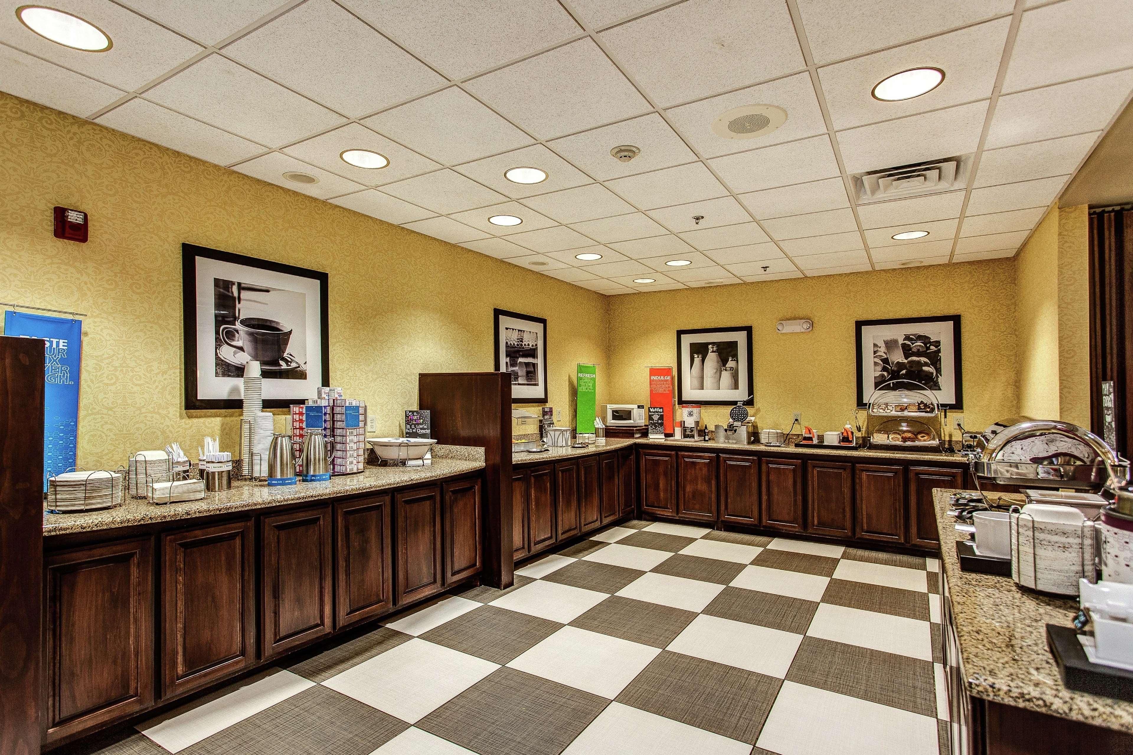 Hampton Inn Junction City by null
