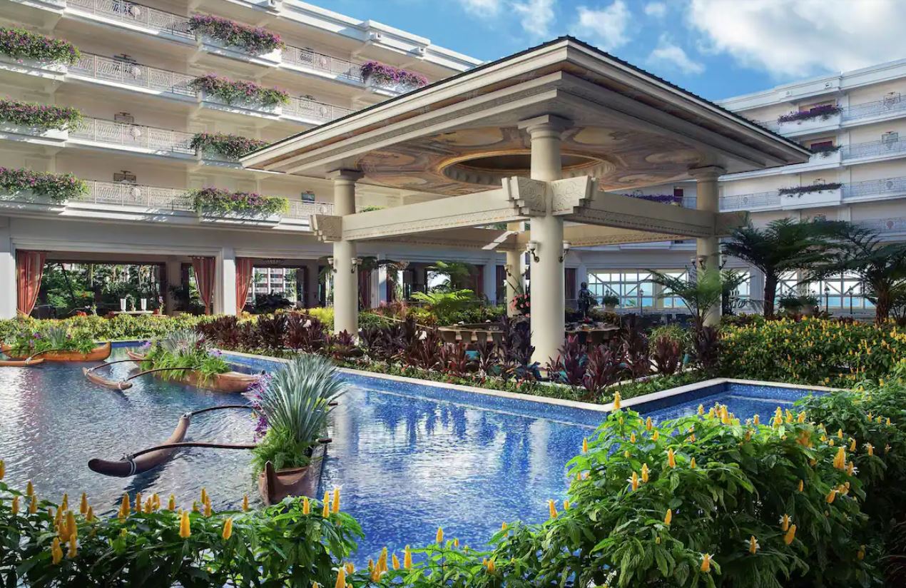 Ho olei at Grand Wailea by null