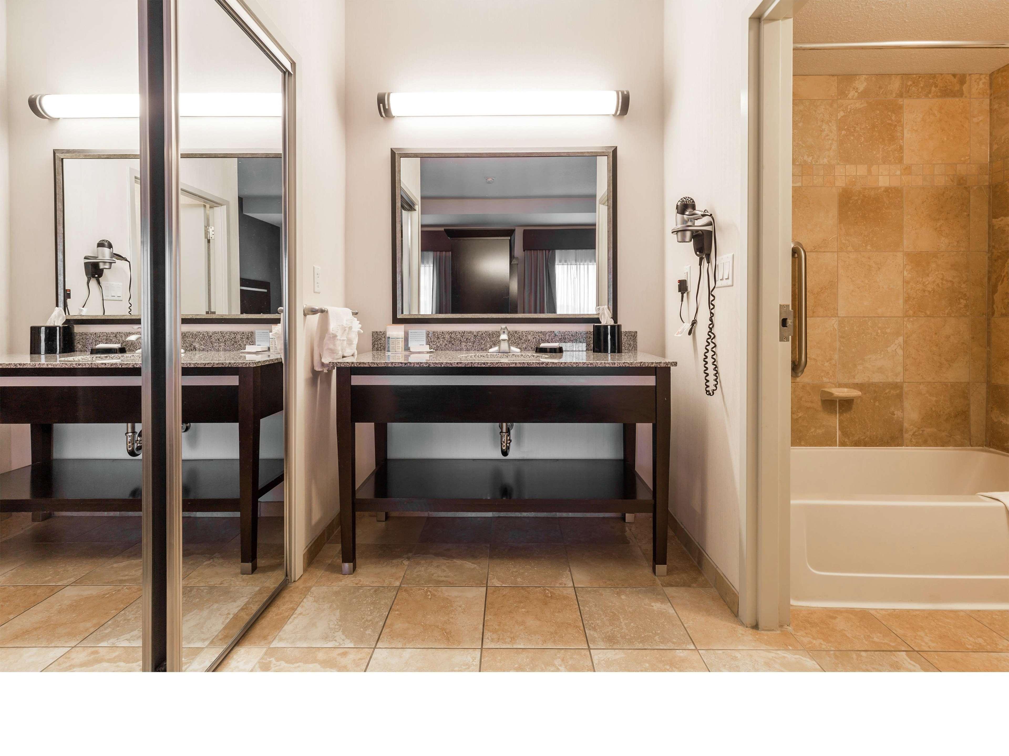 Hampton Inn & Suites by Hilton Lethbridge