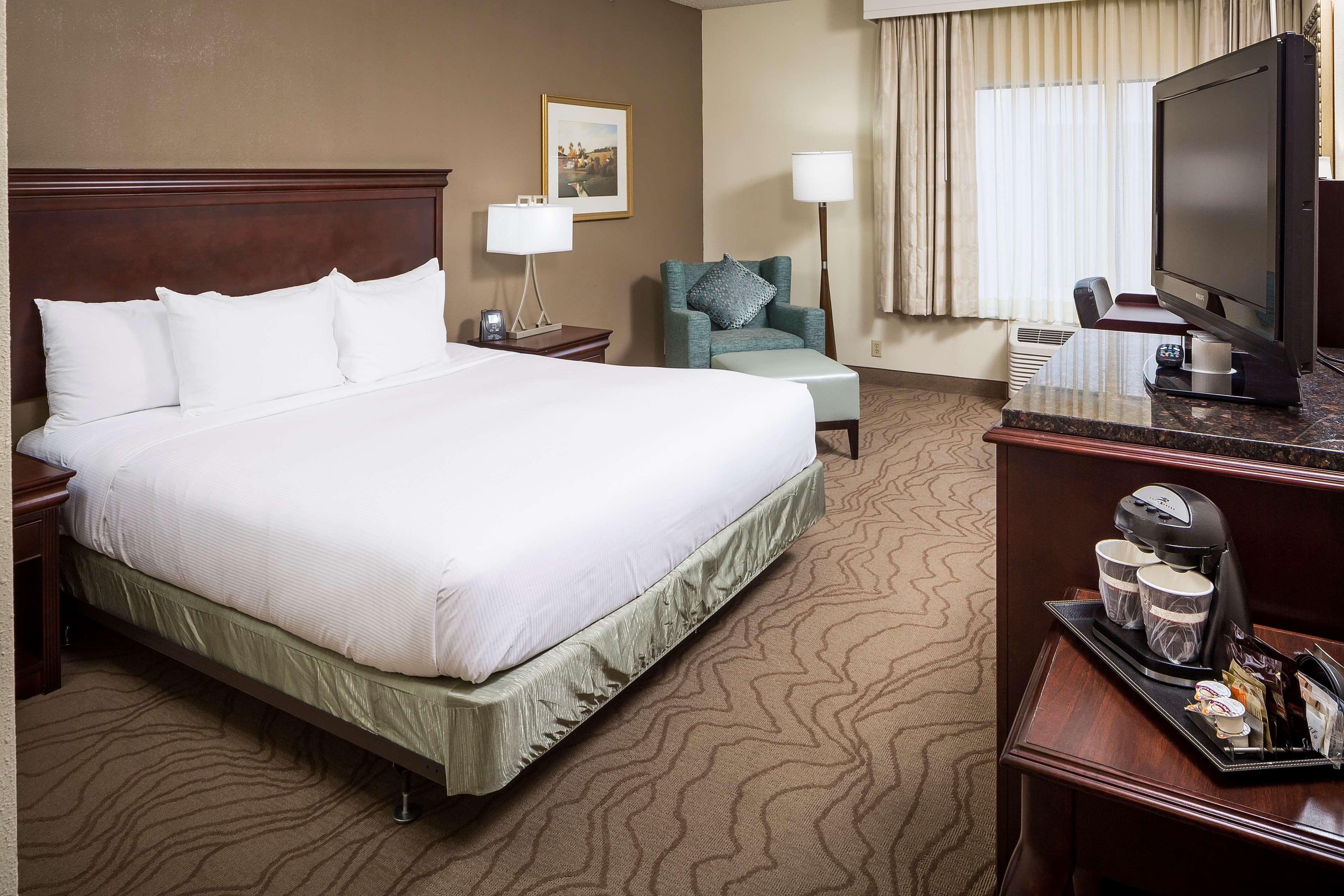 DoubleTree by Hilton Boston - Milford