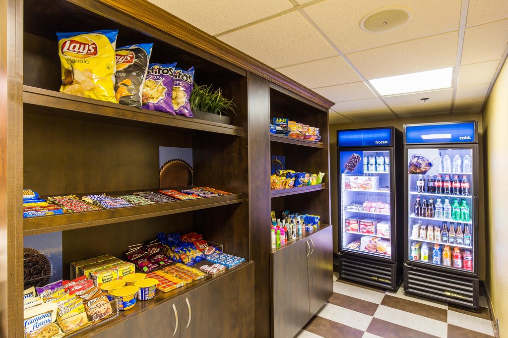 Four Points by Sheraton Chicago Westchester Oak