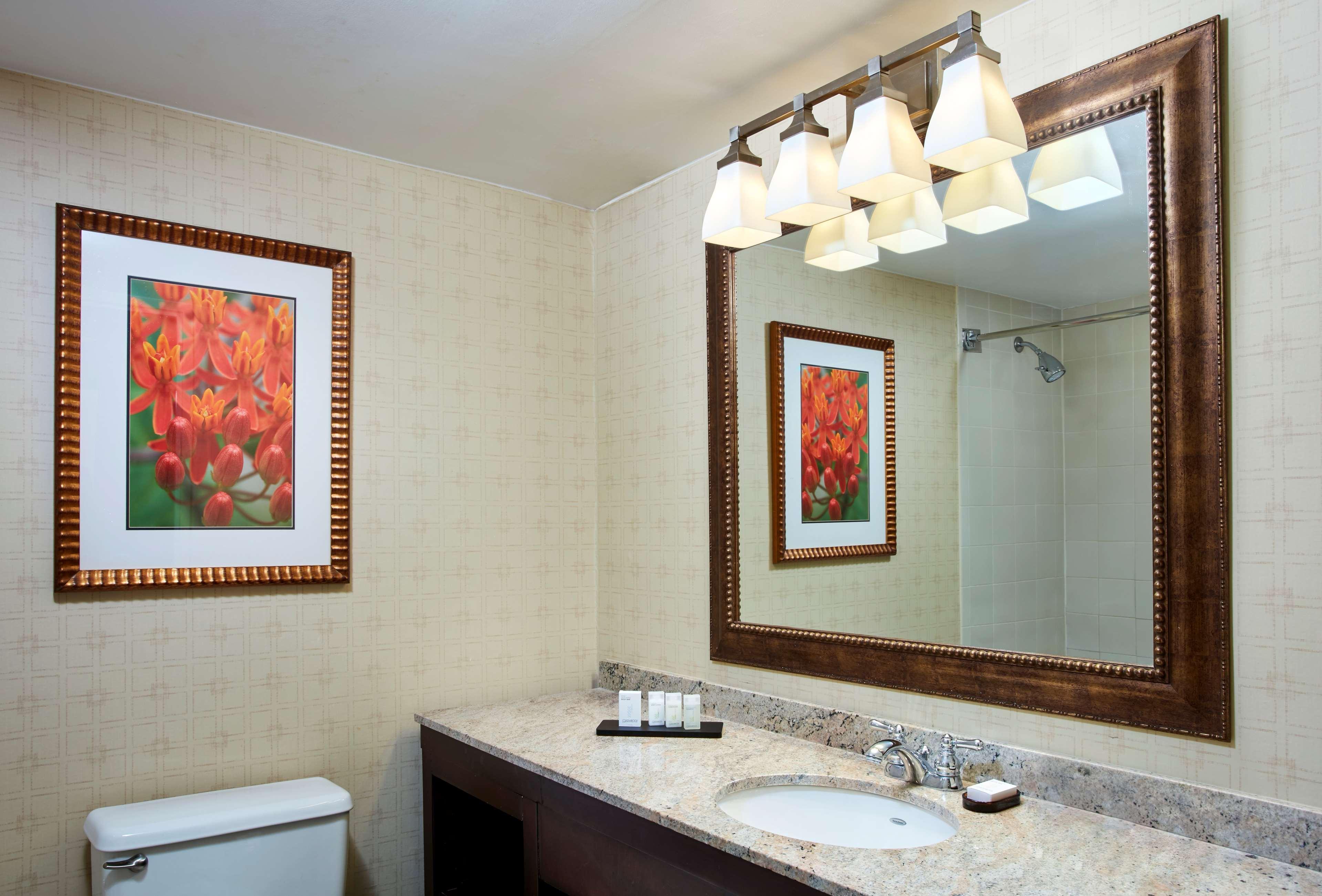 Embassy Suites By Hilton Parsippany