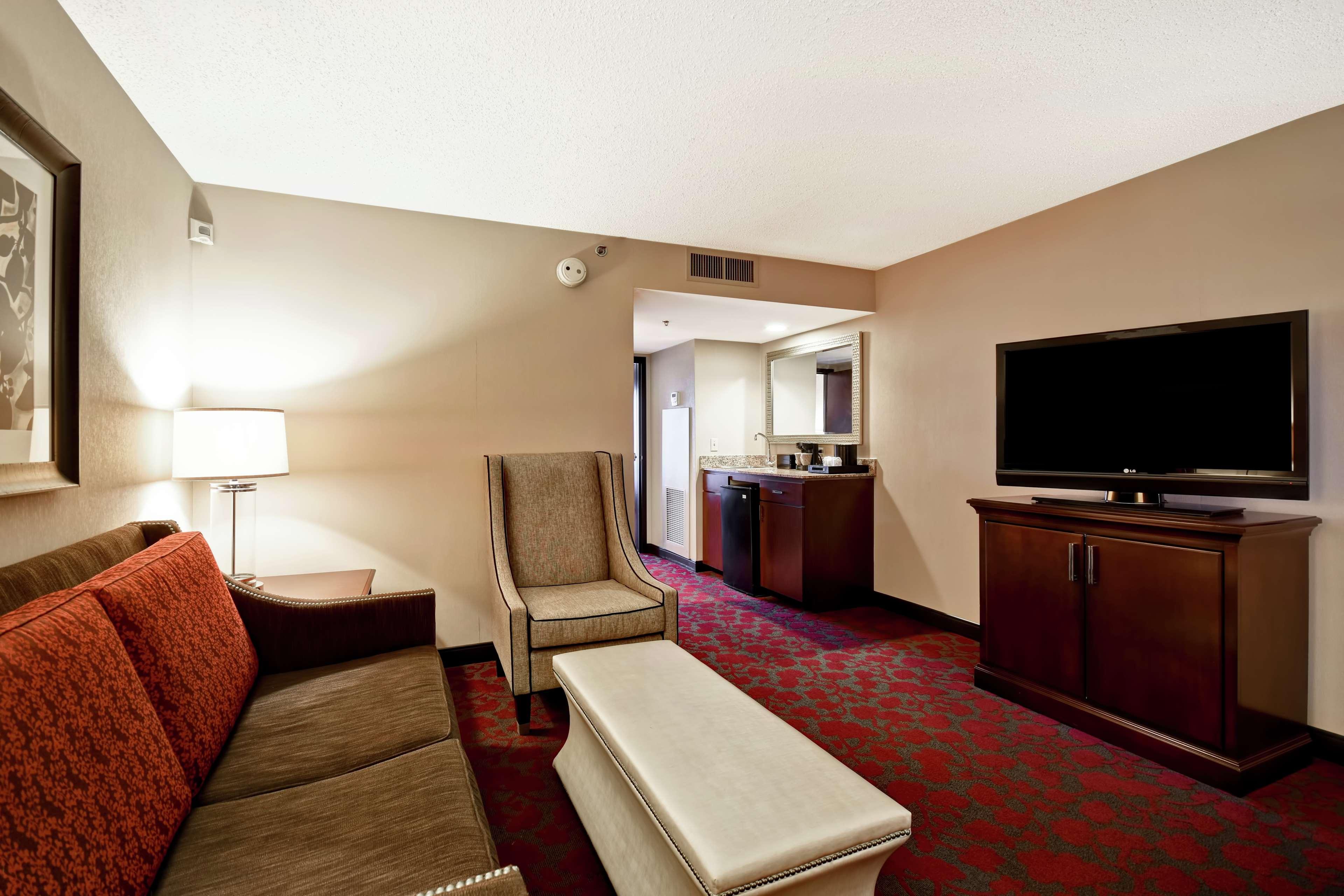 Embassy Suites Dulles Airport